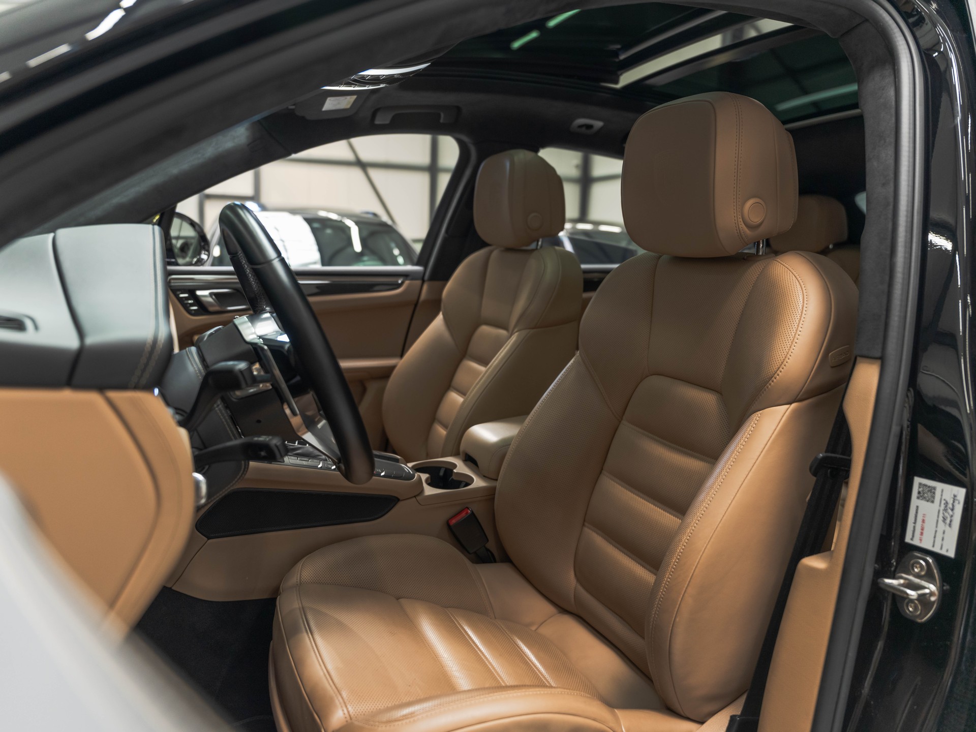 PORSCHE Macan Turbo PDK-image-8