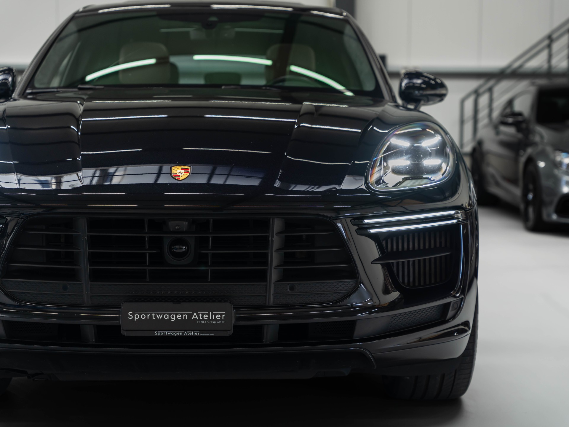 PORSCHE Macan Turbo PDK-image-13