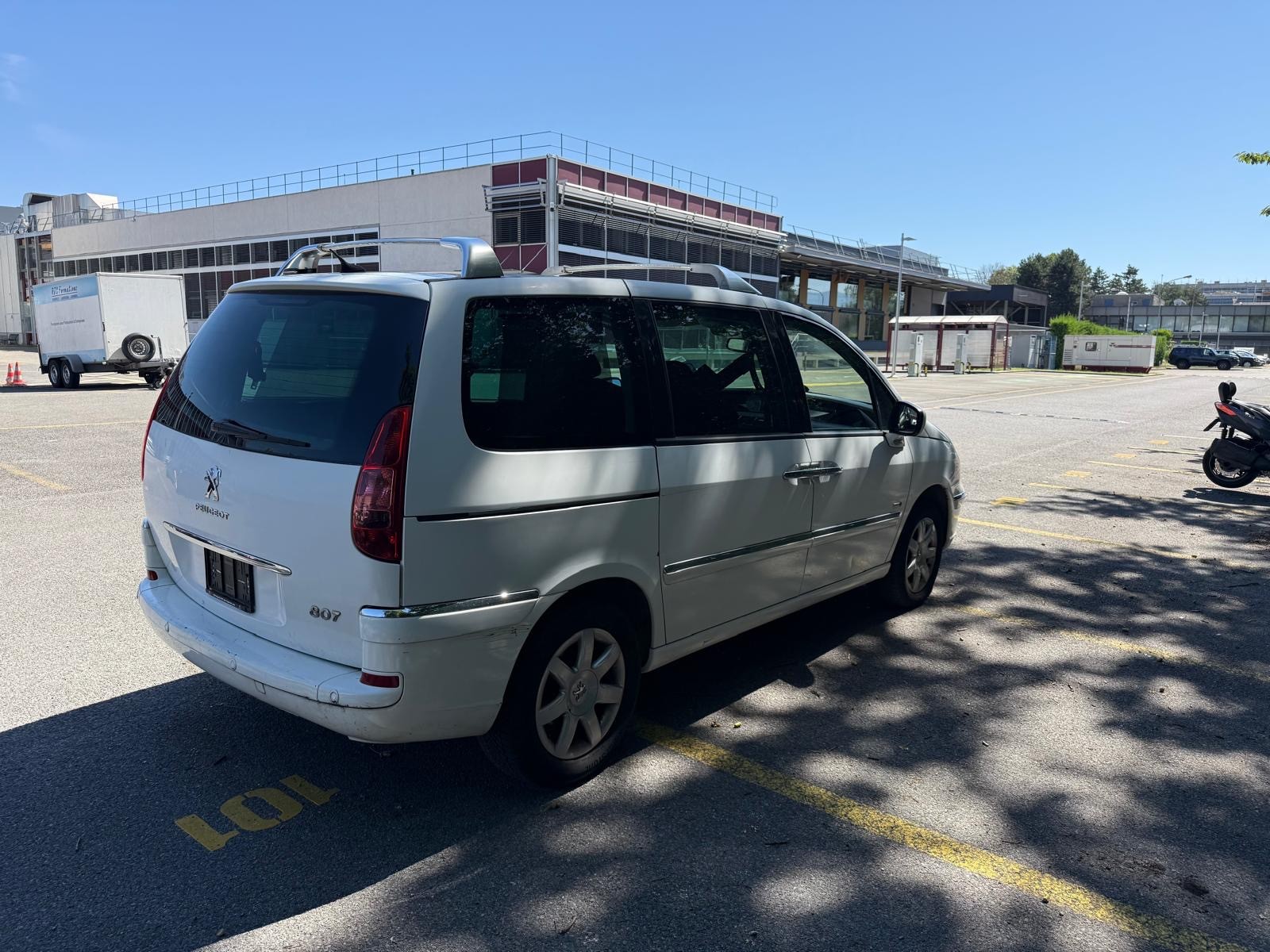 PEUGEOT 807 2.0 16V HDi Style-image-4