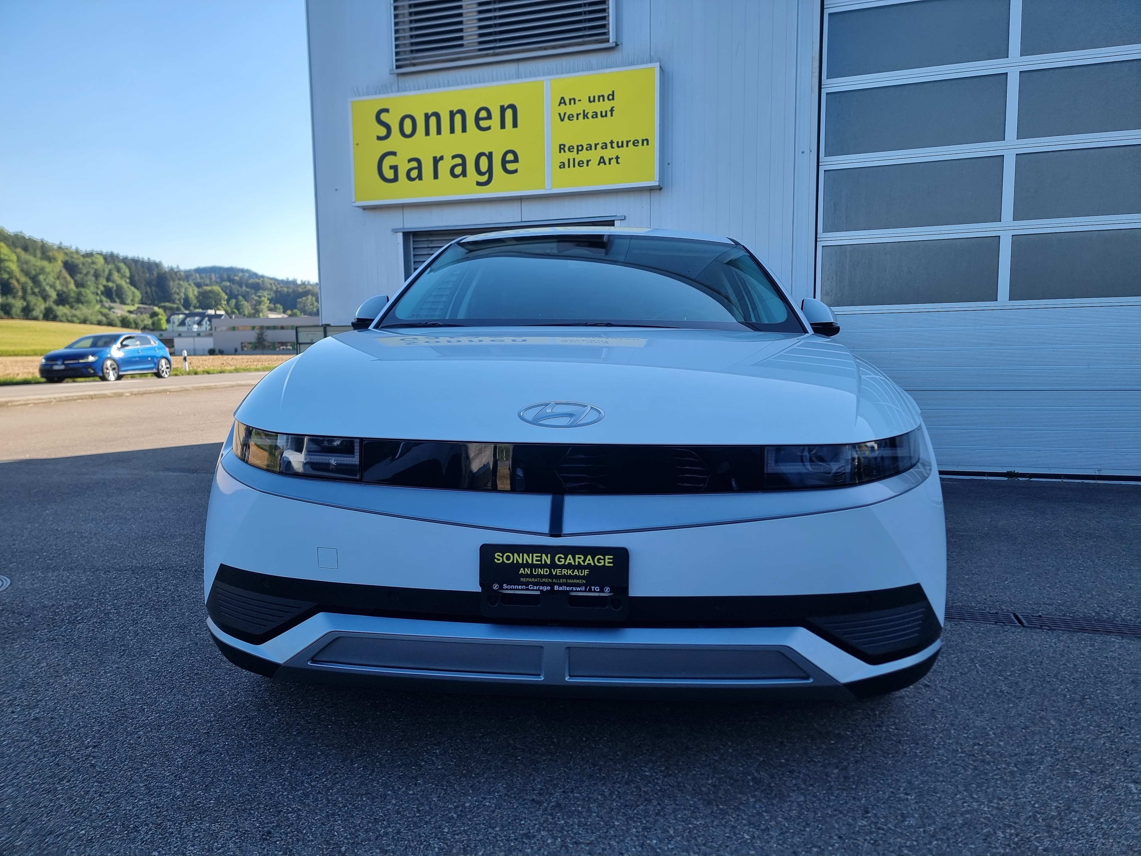 Car photo