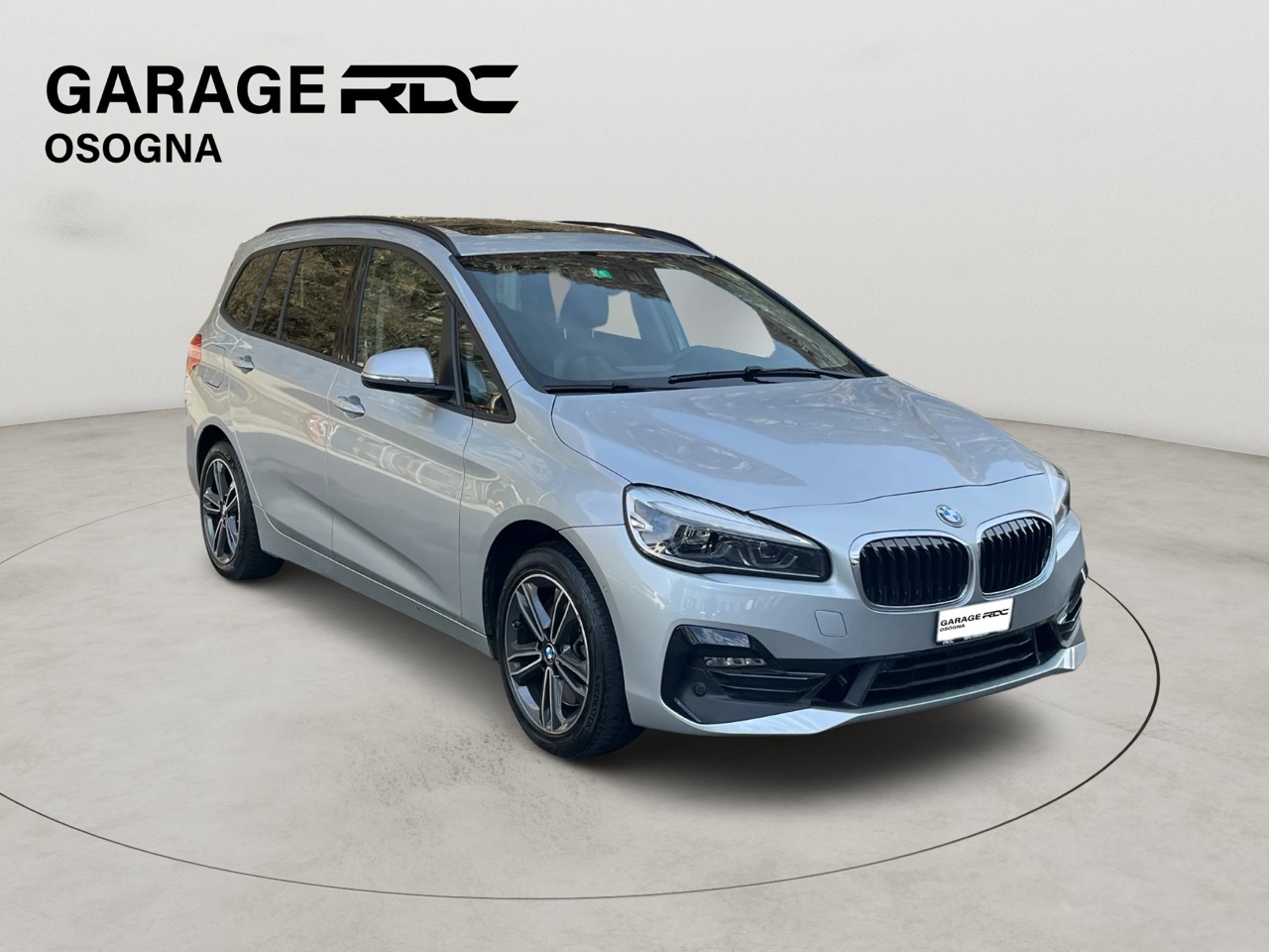 BMW 218d xDrive Gran Tourer Steptronic Sport Line-image-2
