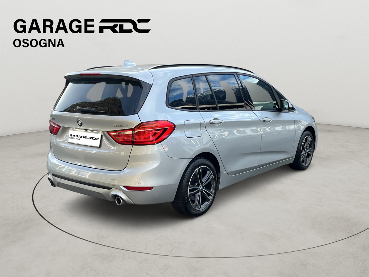 BMW 218d xDrive Gran Tourer Steptronic Sport Line-image-4