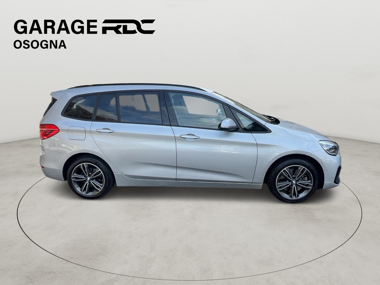 BMW 218d xDrive Gran Tourer Steptronic Sport Line-image-3