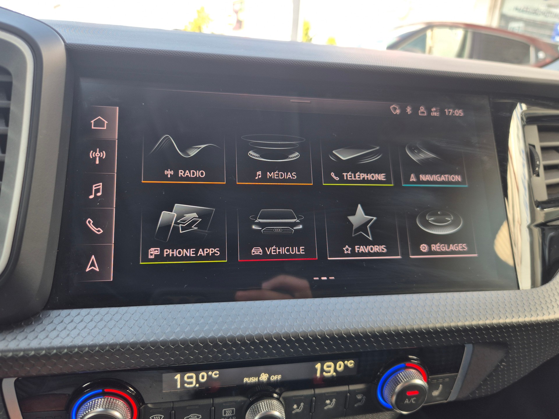 AUDI A1 Sportback 35 TFSI S Line S-tronic-image-10