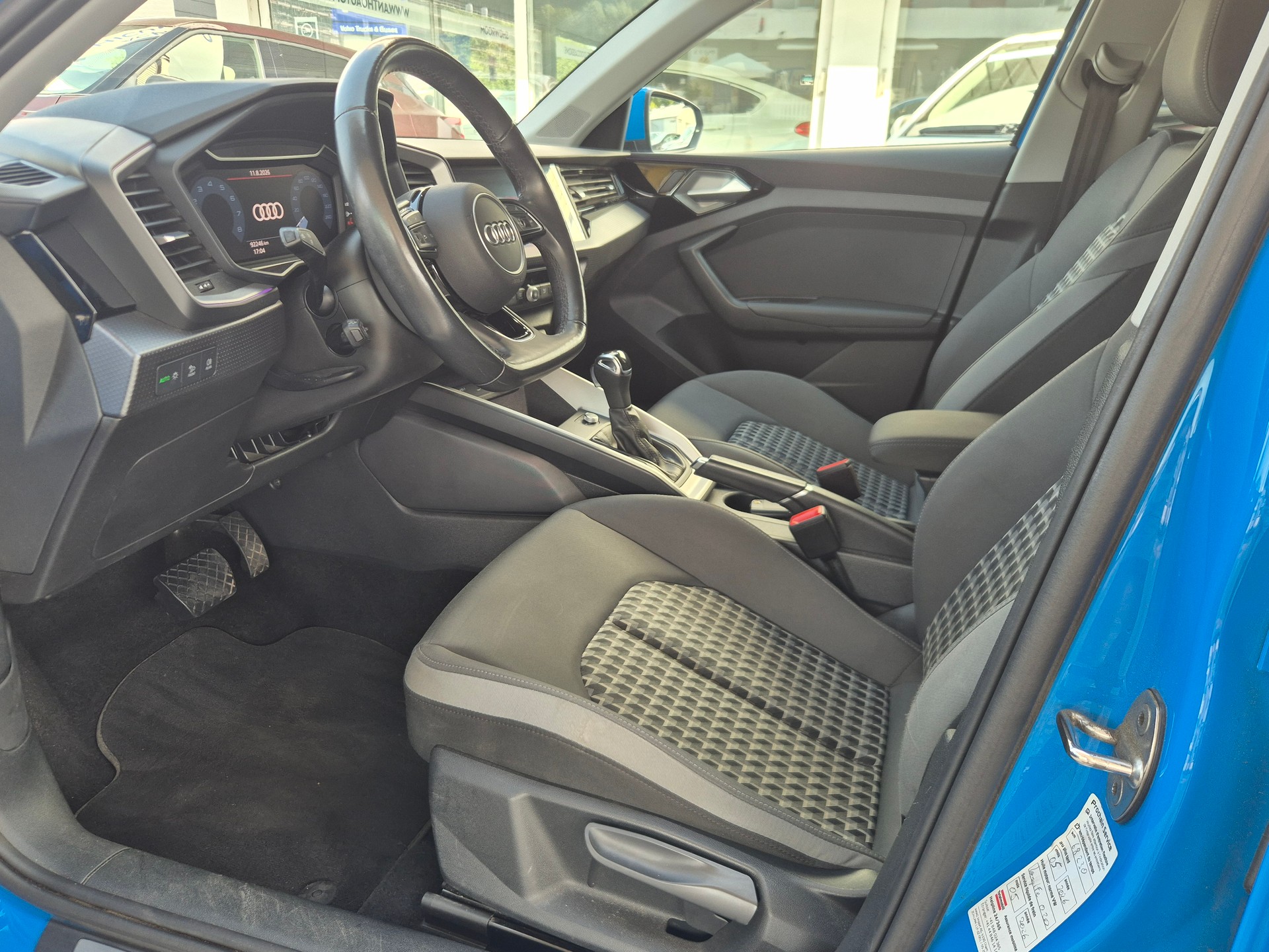 AUDI A1 Sportback 35 TFSI S Line S-tronic-image-6