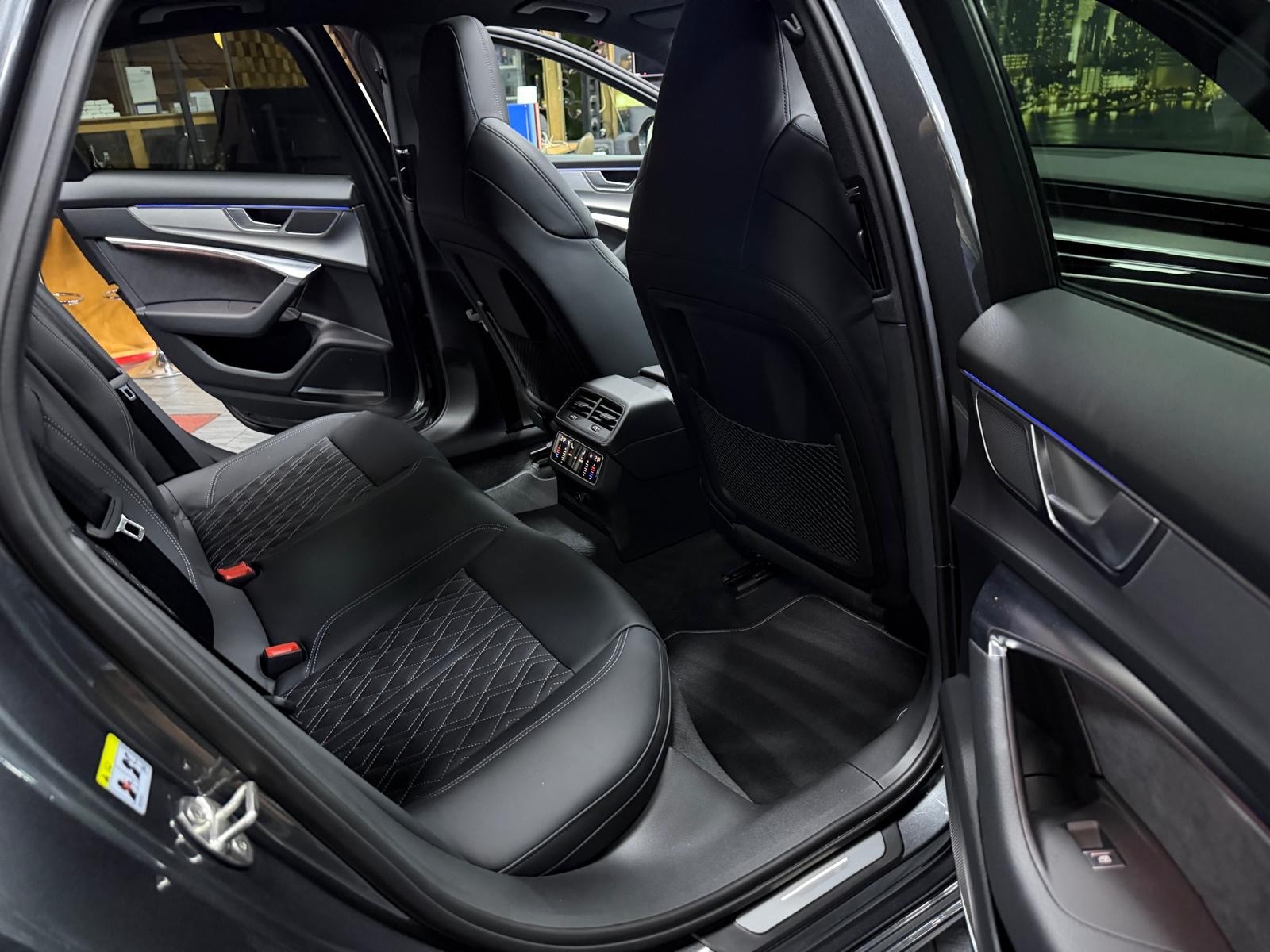 AUDI S6 Limousine 3.0 TDI quattro tiptronic / Vollausstattung / Panorama / RS Sitz / Leasing ab 599.--image-17