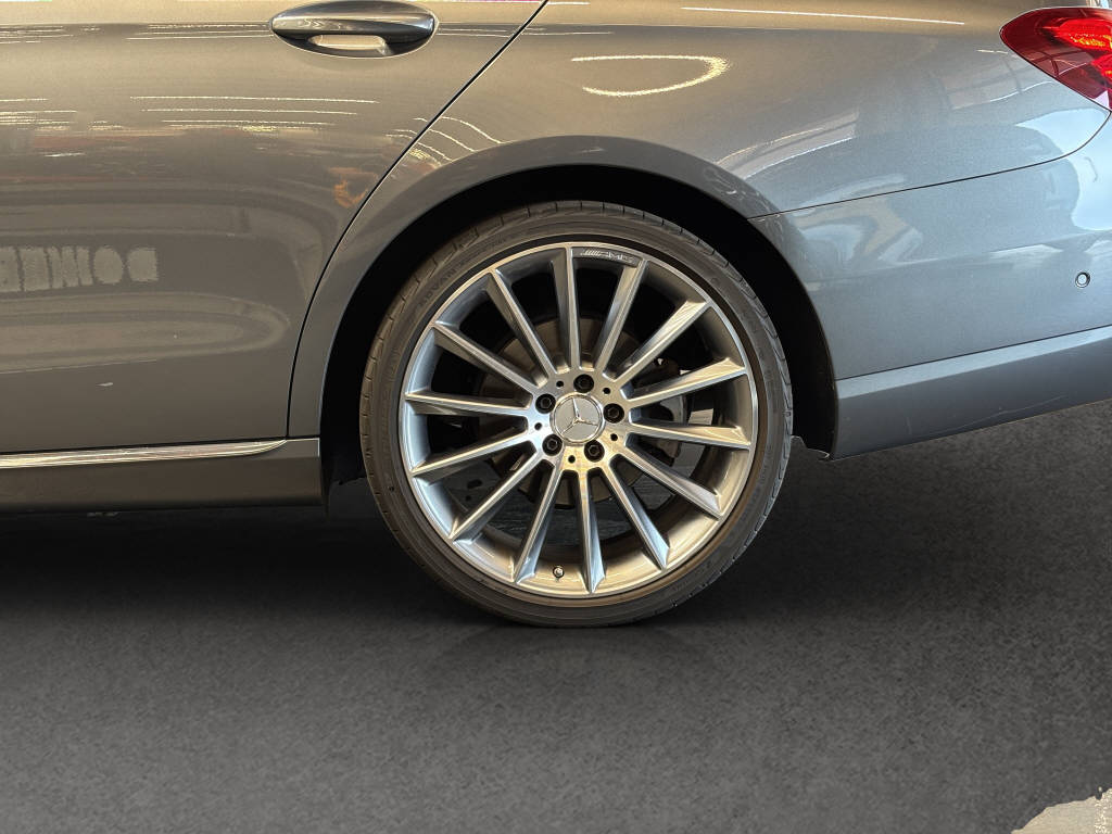 MERCEDES-BENZ E 220 d-image-16