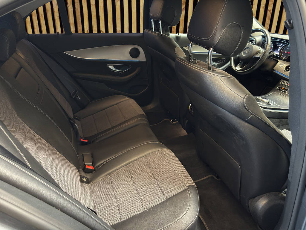 MERCEDES-BENZ E 220 d-image-5