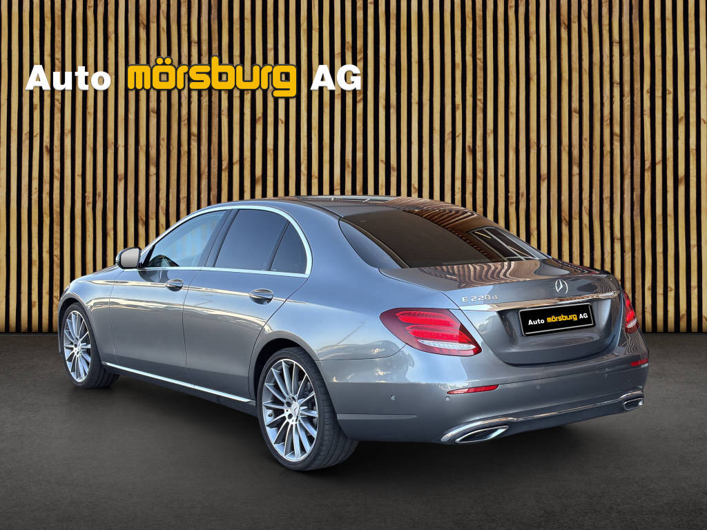 MERCEDES-BENZ E 220 d-showroom-element-3