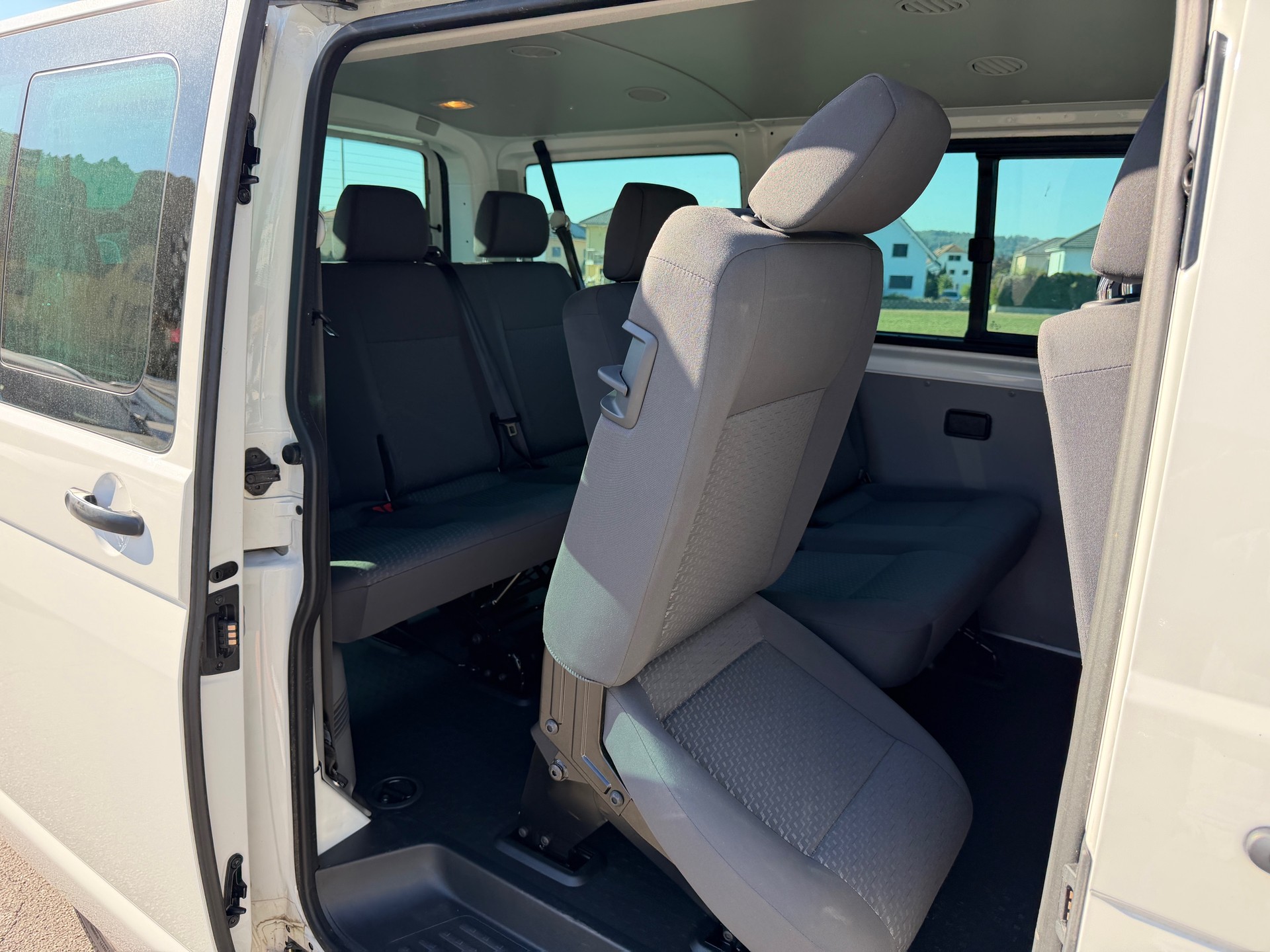 VW T5 2.0 TDI BMT 4Motion-image-10