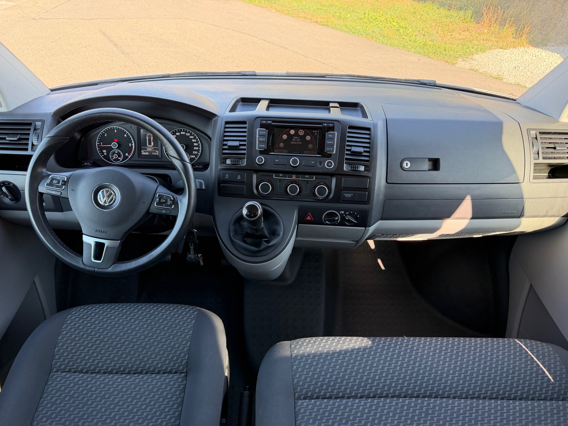 VW T5 2.0 TDI BMT 4Motion-image-6