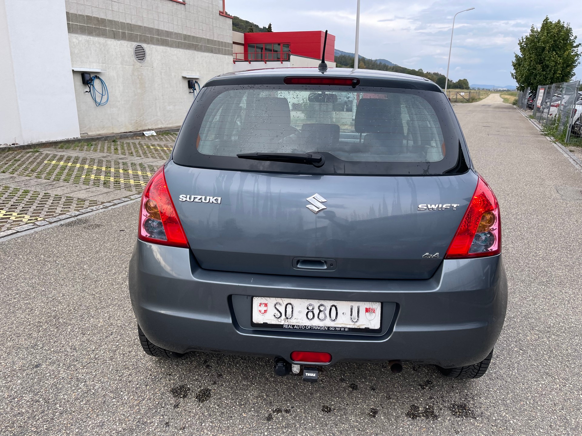 SUZUKI Swift 1.3i 16V GL Top 4x4-image-3