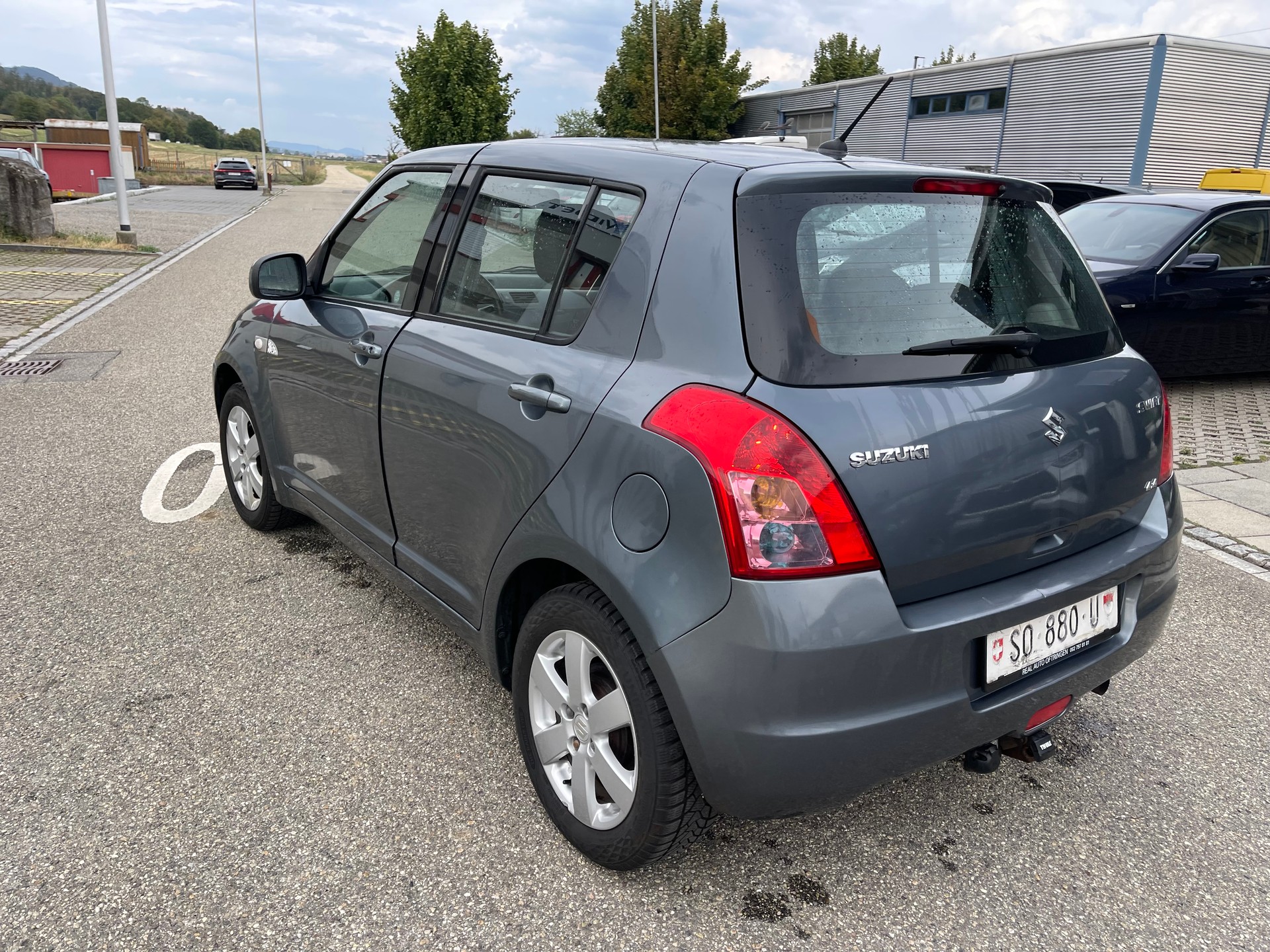 SUZUKI Swift 1.3i 16V GL Top 4x4-image-6