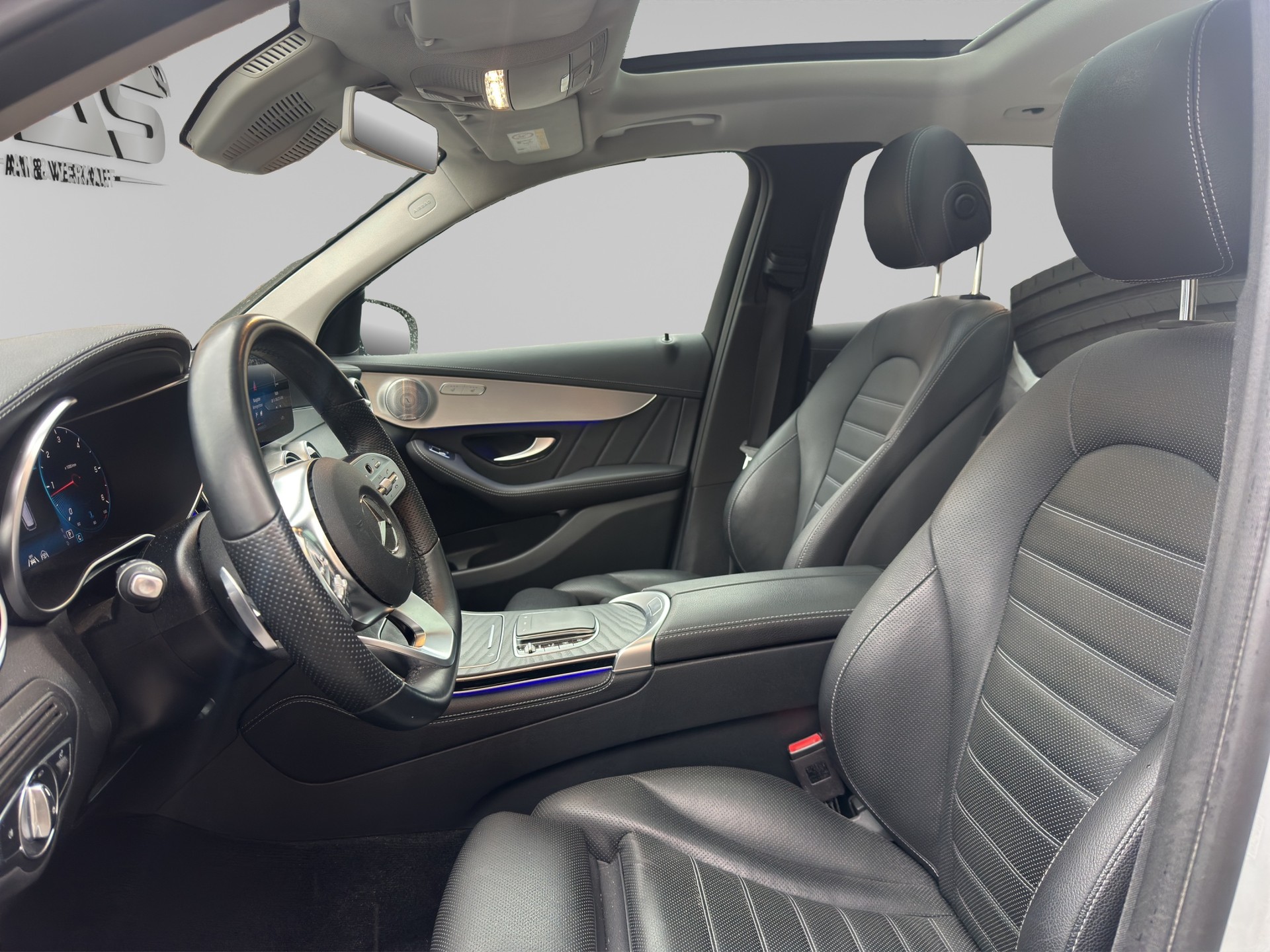 MERCEDES-BENZ GLC 220 d AMG Line 4Matic 9G-Tronic-image-7