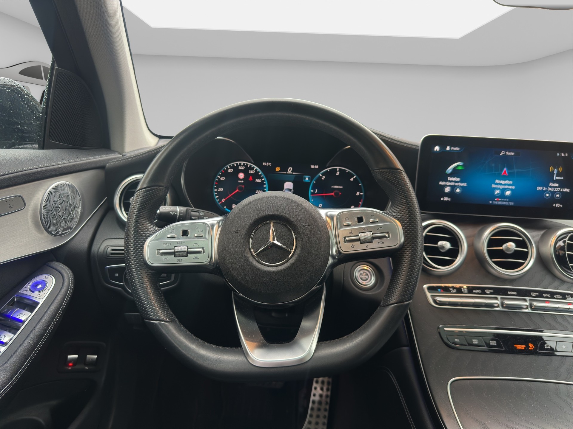 MERCEDES-BENZ GLC 220 d AMG Line 4Matic 9G-Tronic-image-8