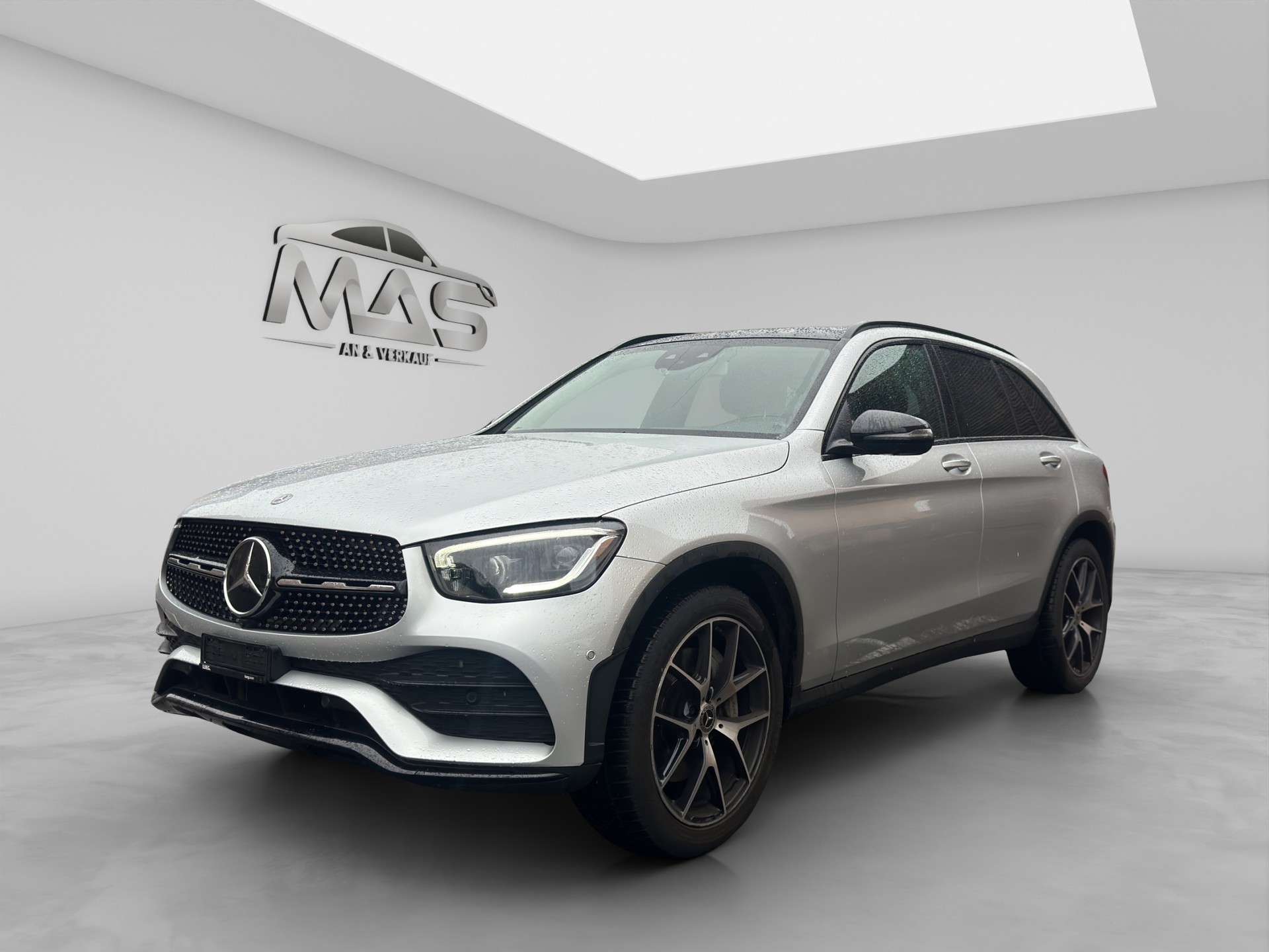 MERCEDES-BENZ GLC 220 d AMG Line 4Matic 9G-Tronic-image-0