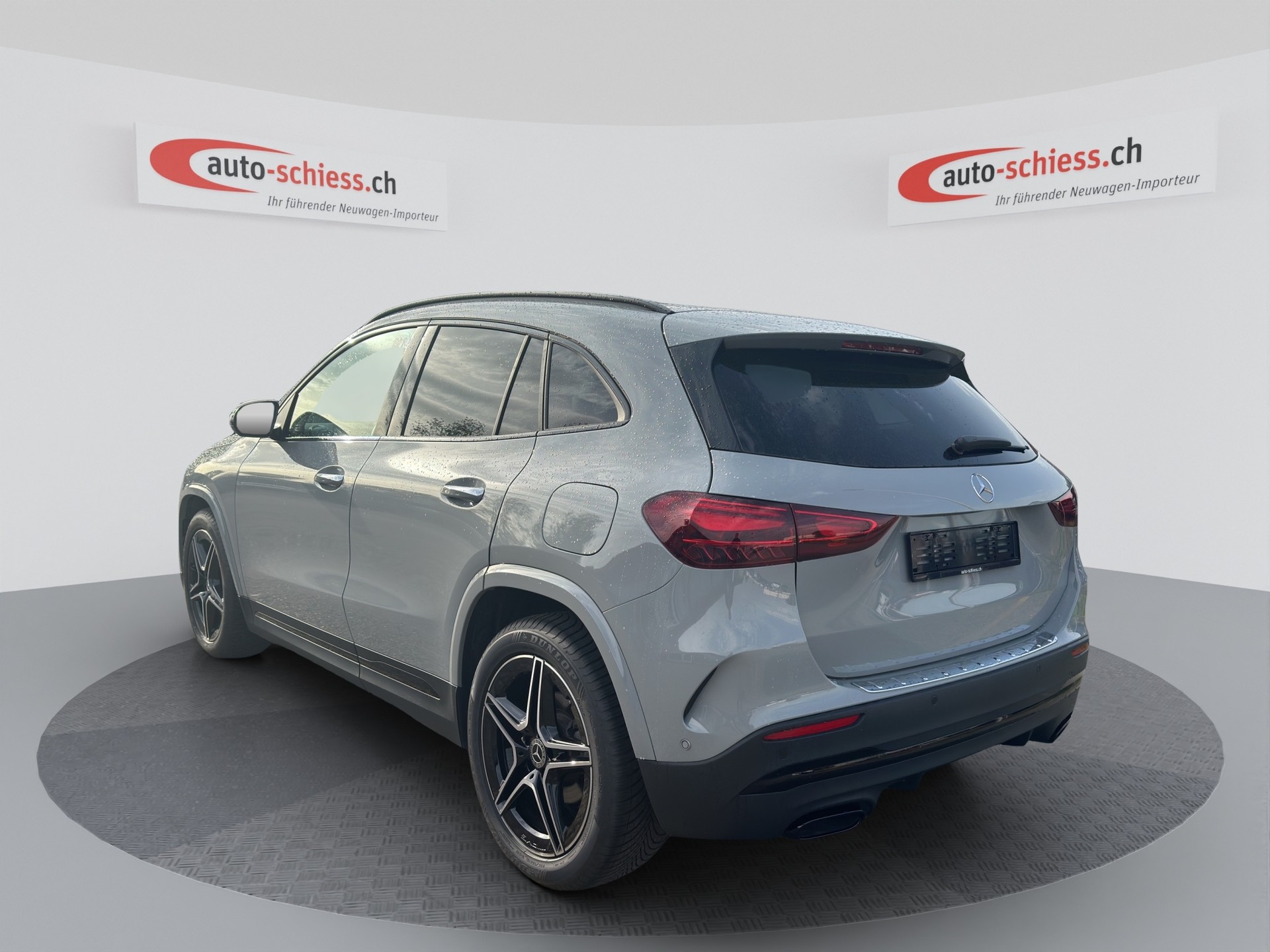 MERCEDES-BENZ GLA 200 7G-DCT AMG Line Night-image-1