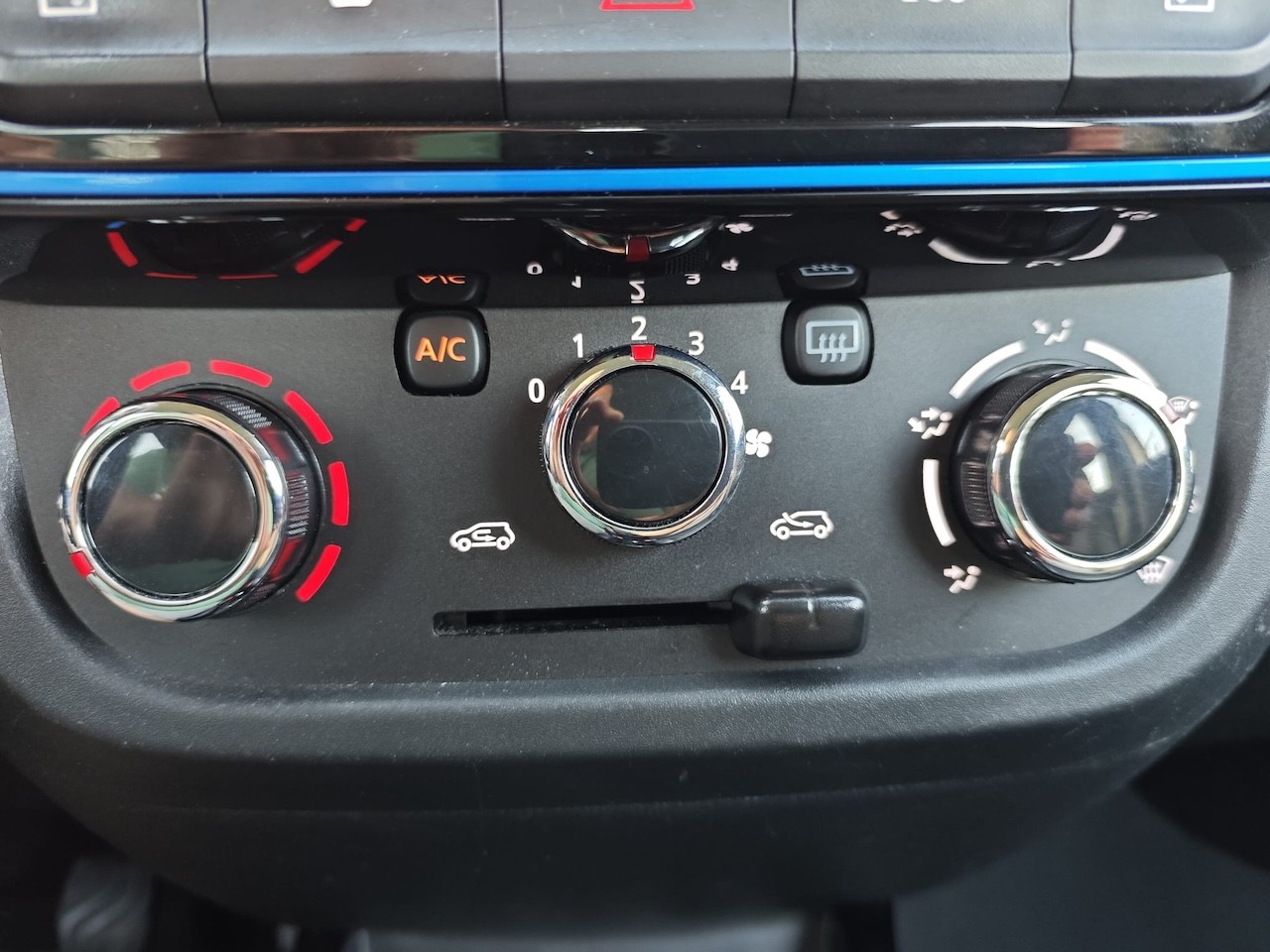 DACIA Spring Comfort Plus SCHNELLLADEOPTION CCS-image-20