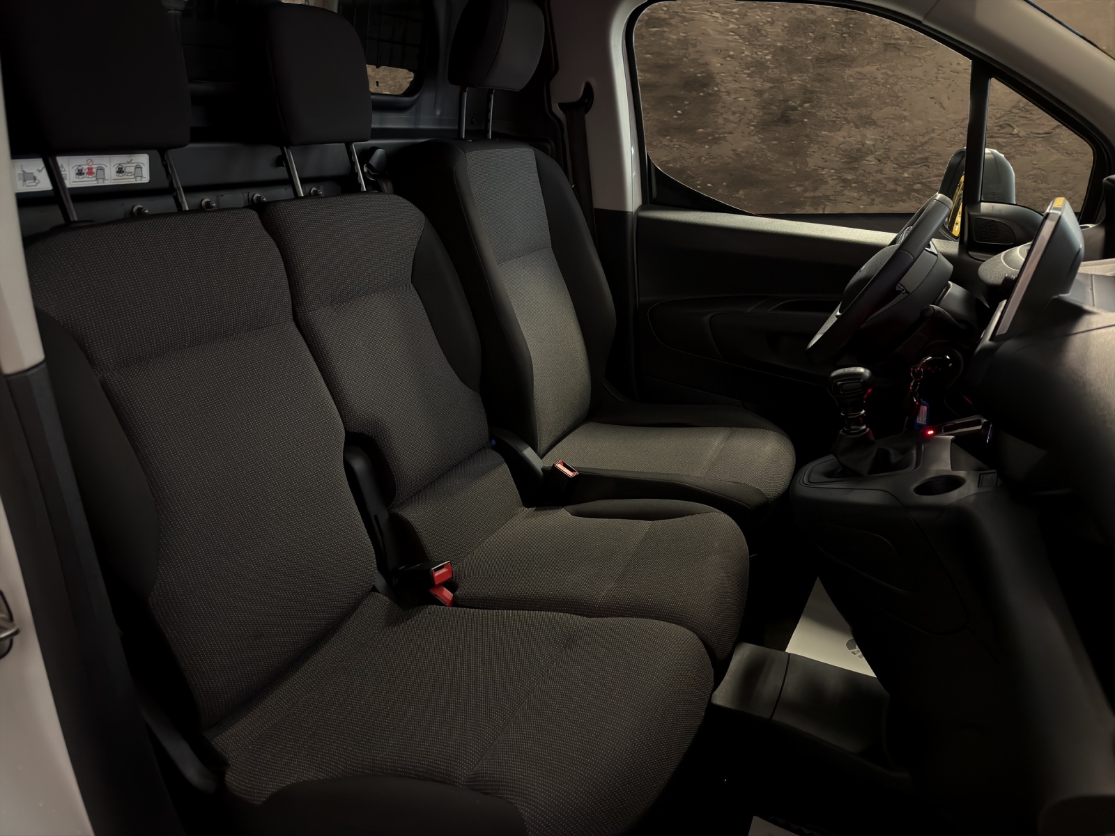 PEUGEOT 1.5 Blue HDi s/s Asphalt 1000kg-image-12