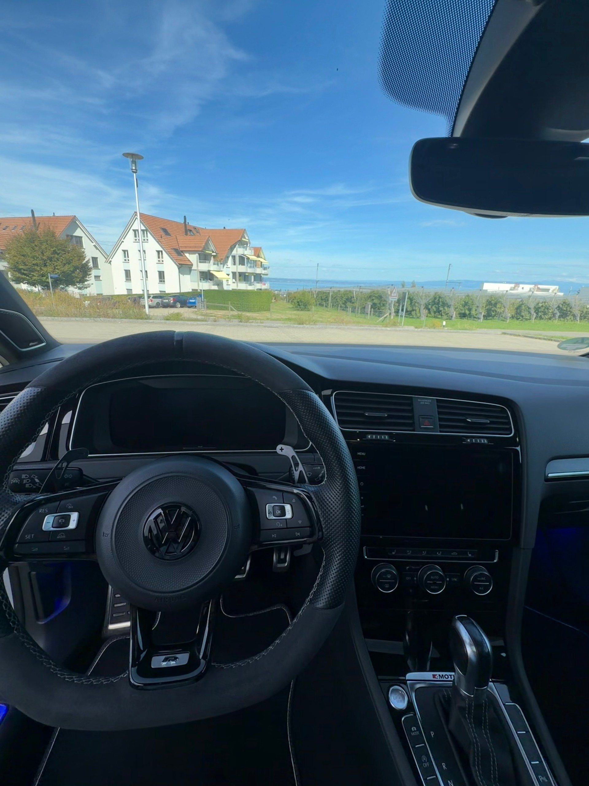 VW 2.0 TSI R 310 DSG 4motion-image-13