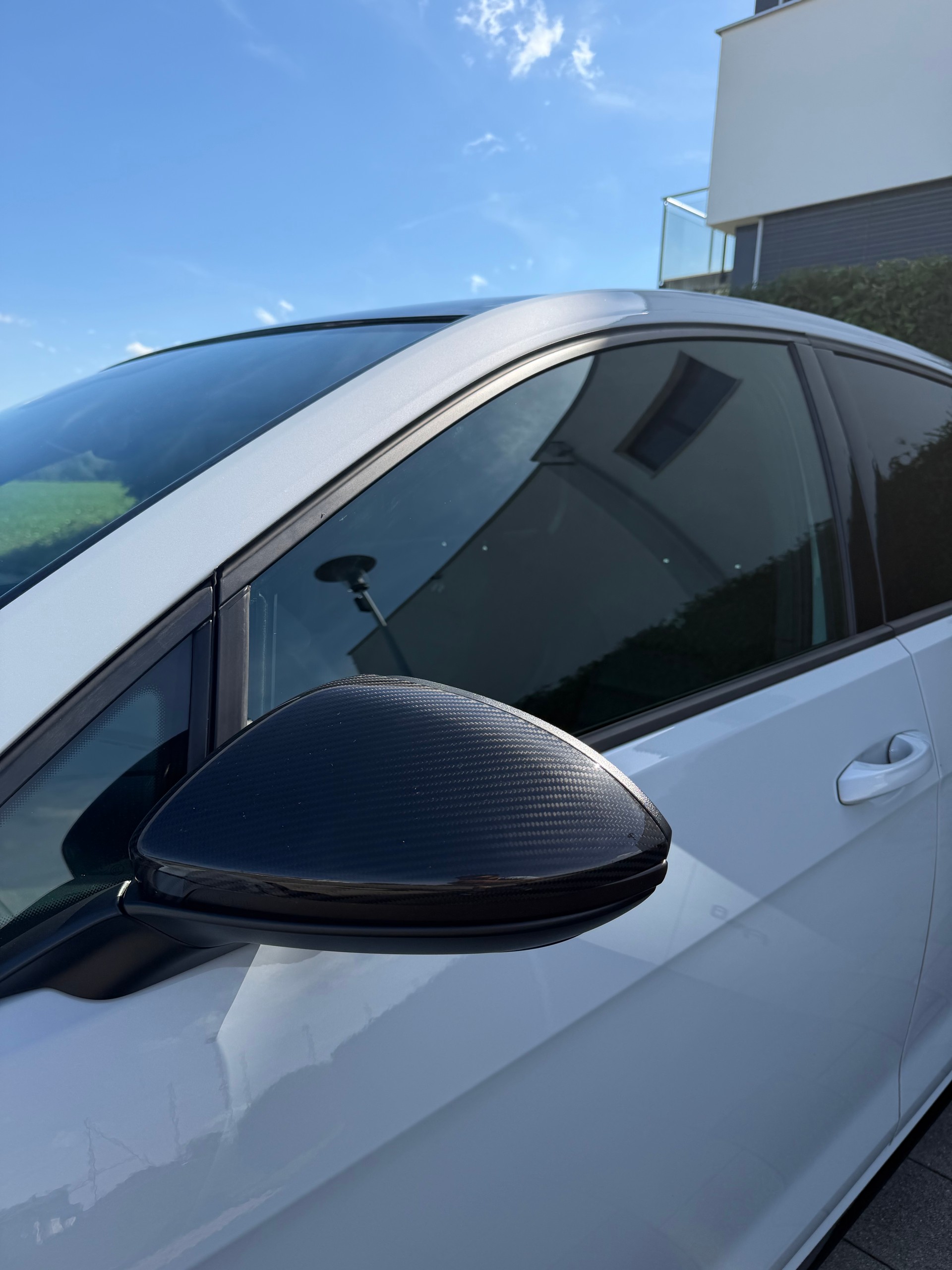 VW 2.0 TSI R 310 DSG 4motion-image-7