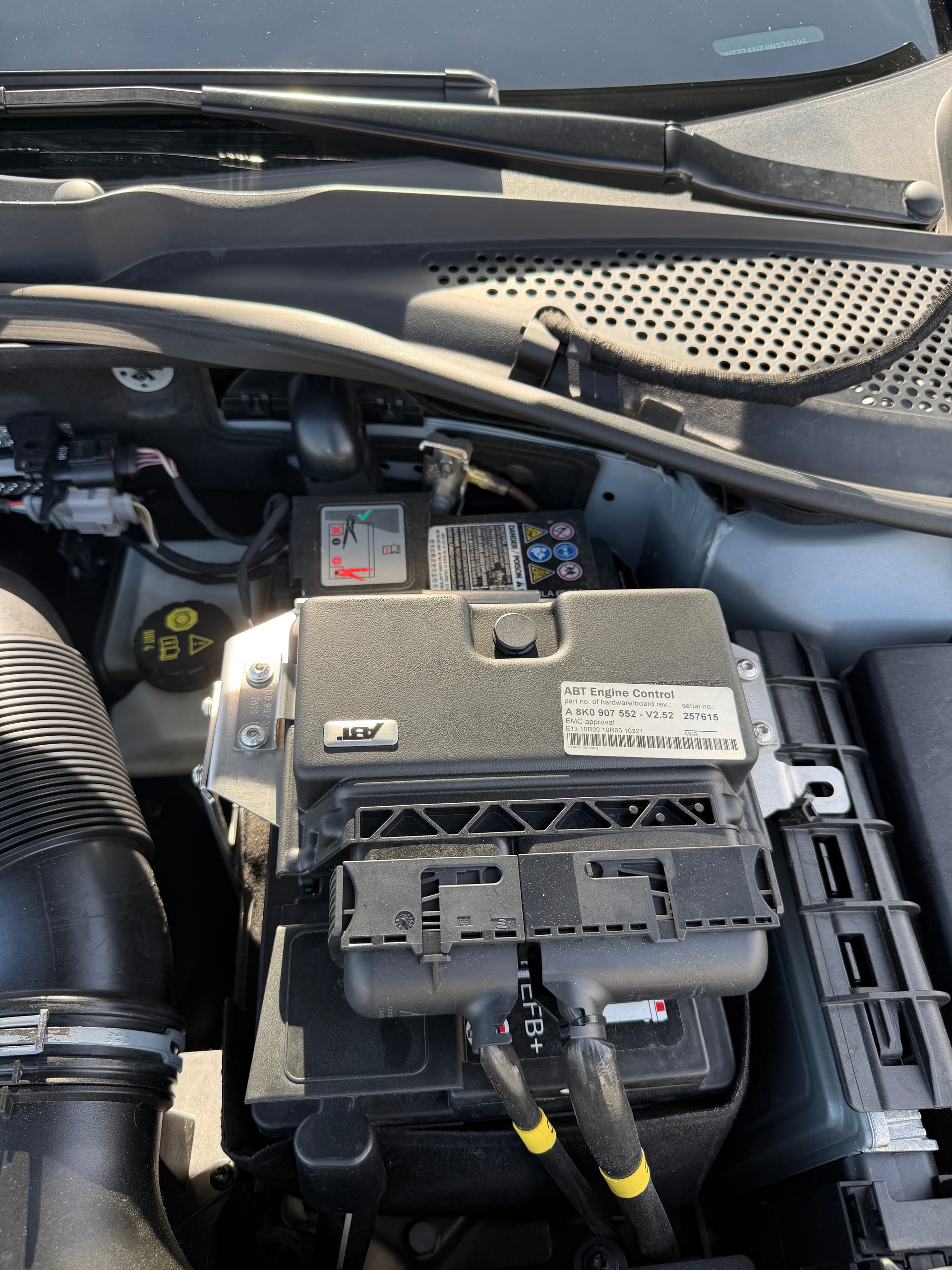 VW 2.0 TSI R 310 DSG 4motion-image-8