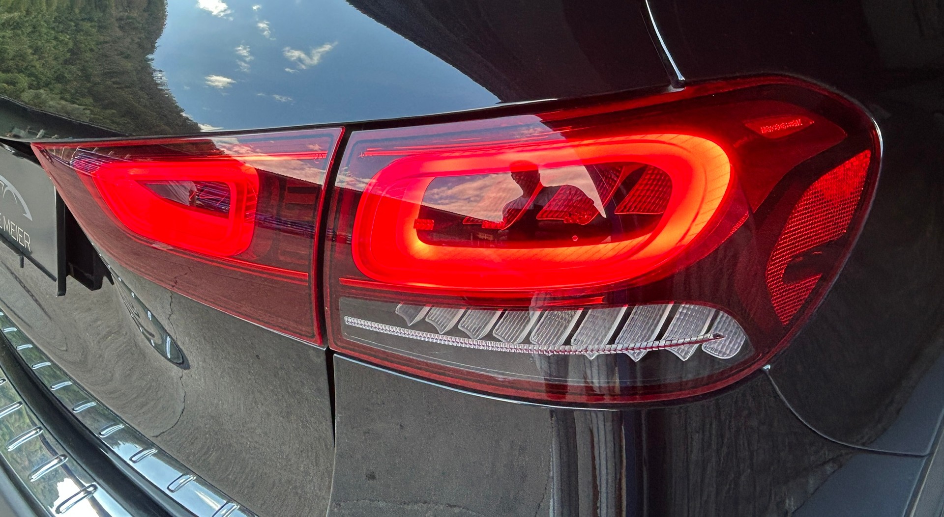 MERCEDES-BENZ GLA 250 4Matic AMG Line 8G-DCT-image-28