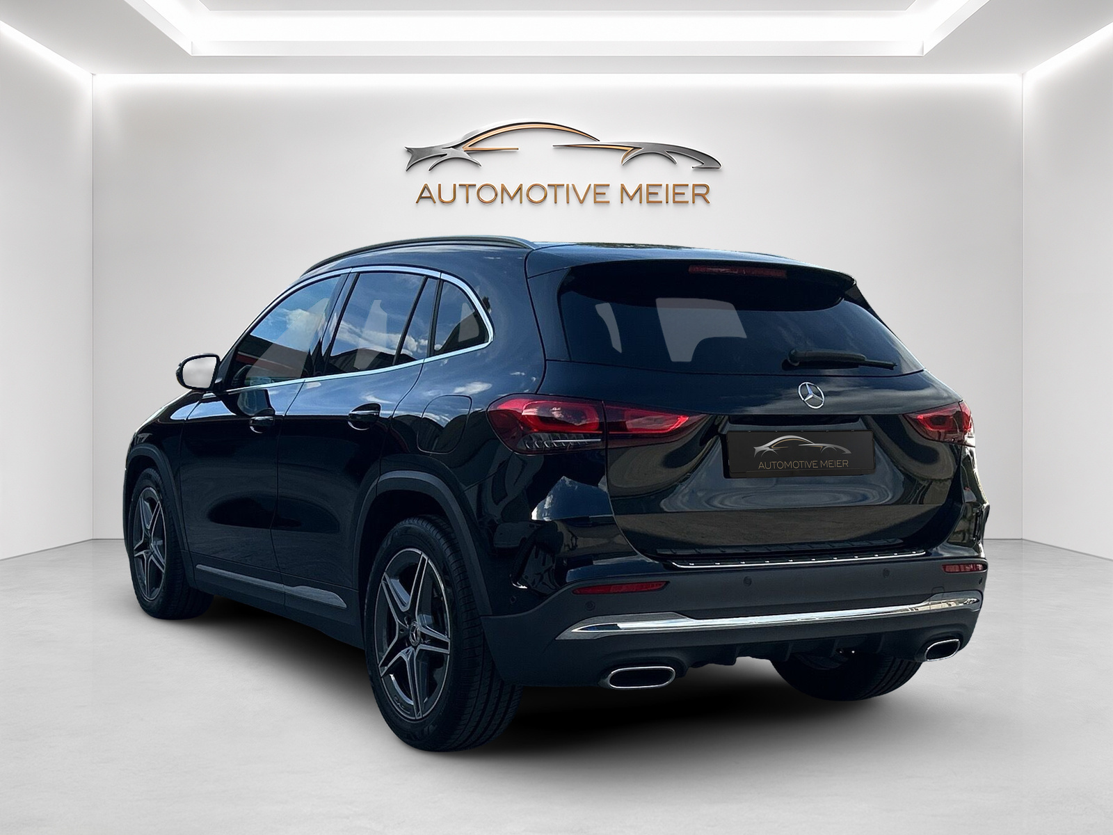 MERCEDES-BENZ GLA 250 4Matic AMG Line 8G-DCT-image-2