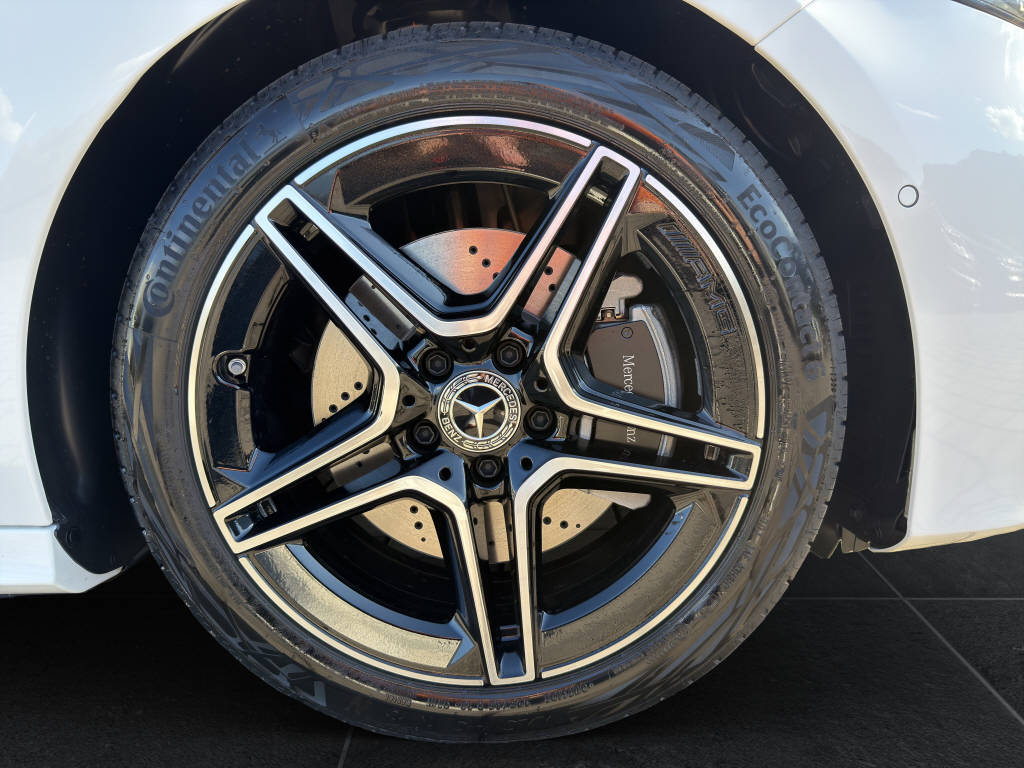 MERCEDES-BENZ A 220 4Matic 8G-DCT-image-7