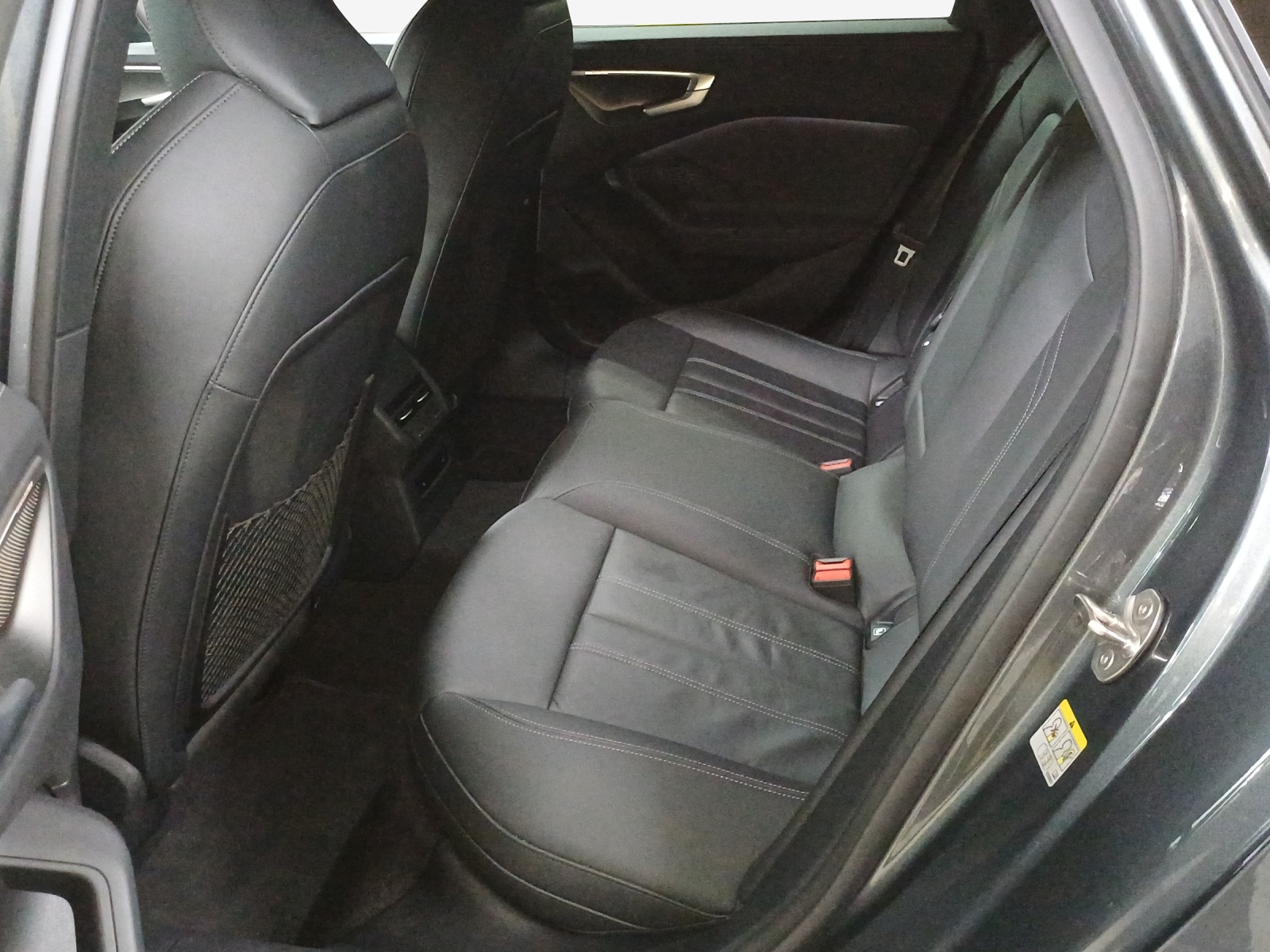 AUDI A5 Avant TFSI quattro 150 kW S tronic-image-11
