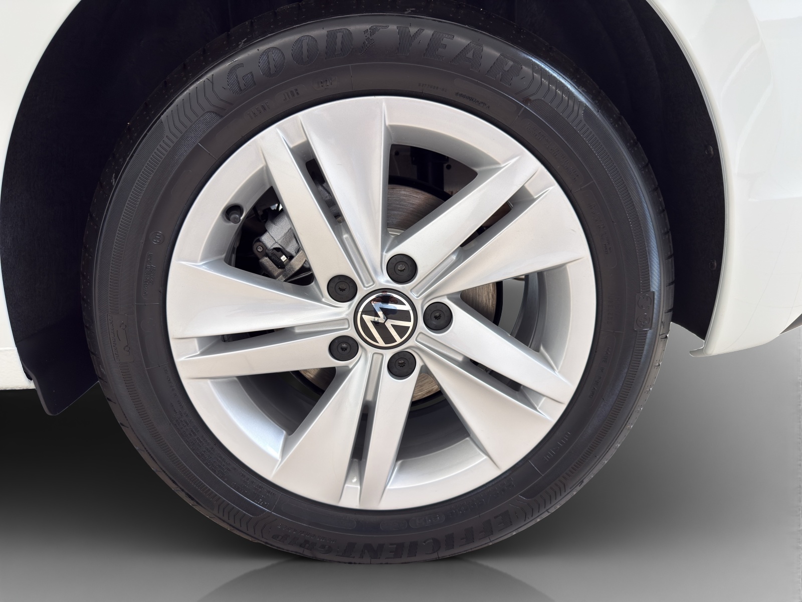VW Golf 1.5 e TSI mHEV Value DSG-image-13