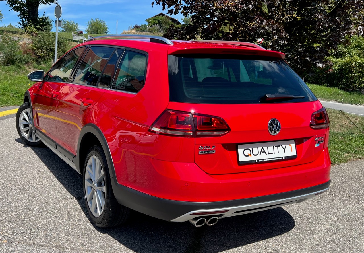 VW Golf 2.0 TDI Alltrack 4Motion-image-3