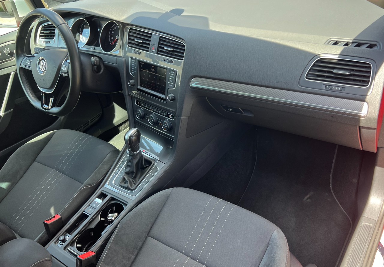 VW Golf 2.0 TDI Alltrack 4Motion-image-7