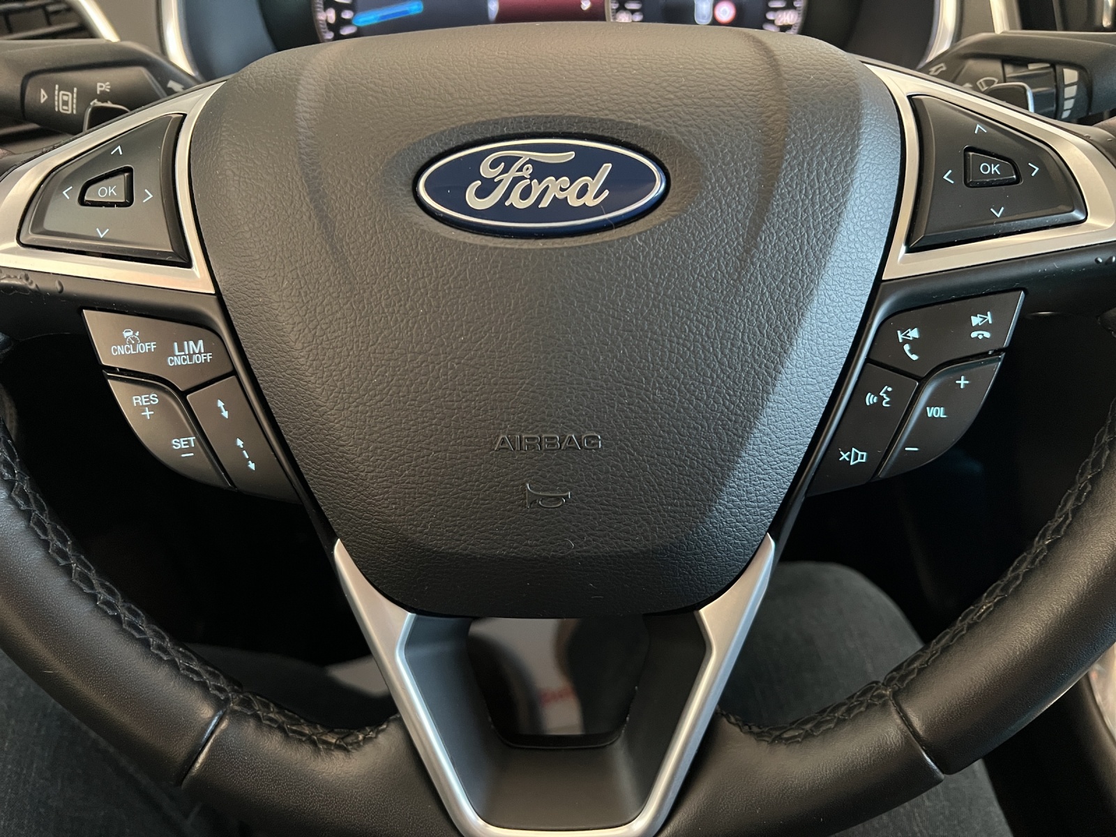 FORD S-Max 2.0 TDCi Titanium AWD PowerShift-image-19
