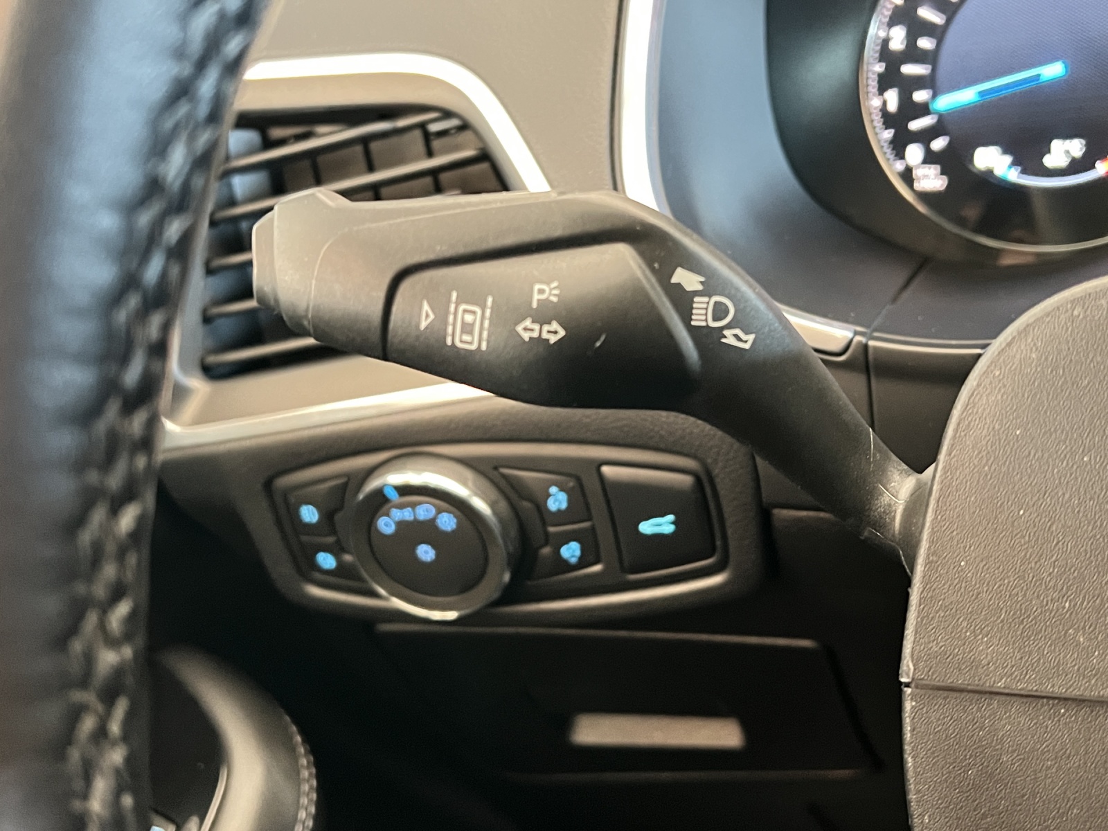 FORD S-Max 2.0 TDCi Titanium AWD PowerShift-image-18
