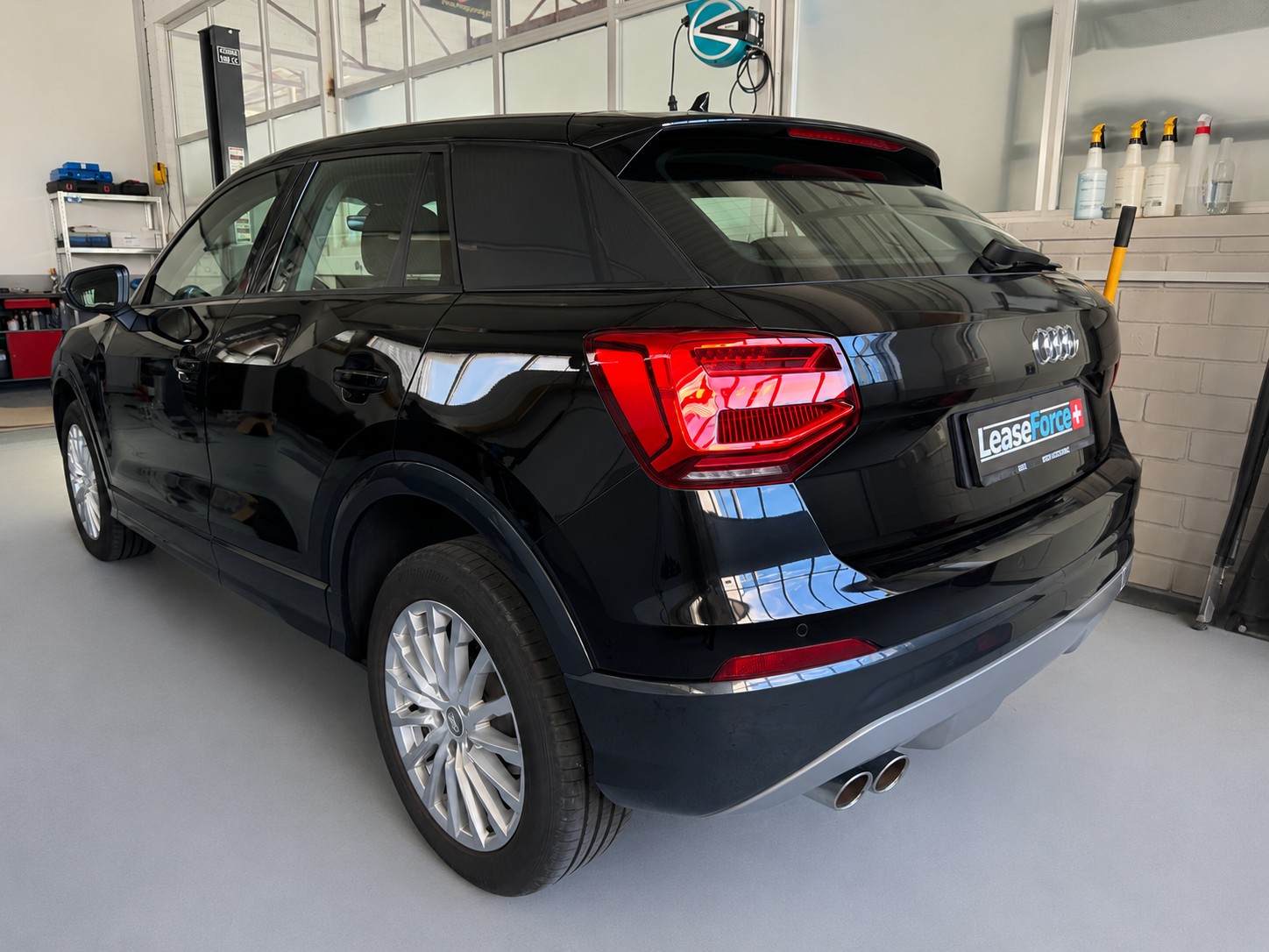 AUDI Q2 35 TFSI Design S-tronic-image-2