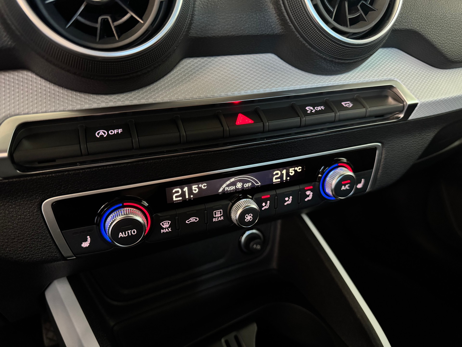 AUDI Q2 35 TFSI Design S-tronic-image-10