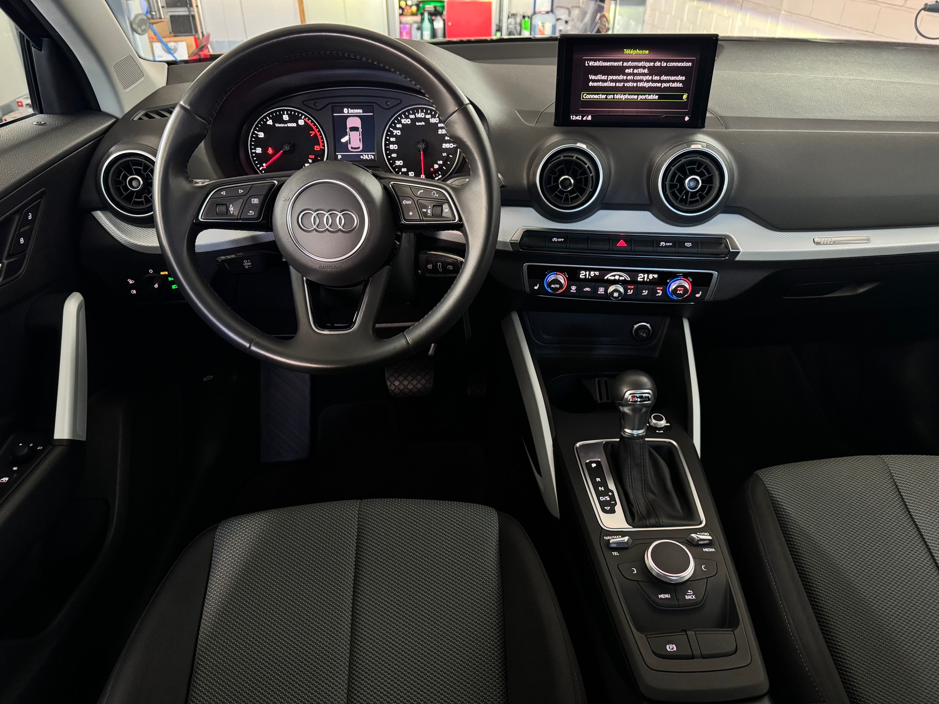 AUDI Q2 35 TFSI Design S-tronic-image-7