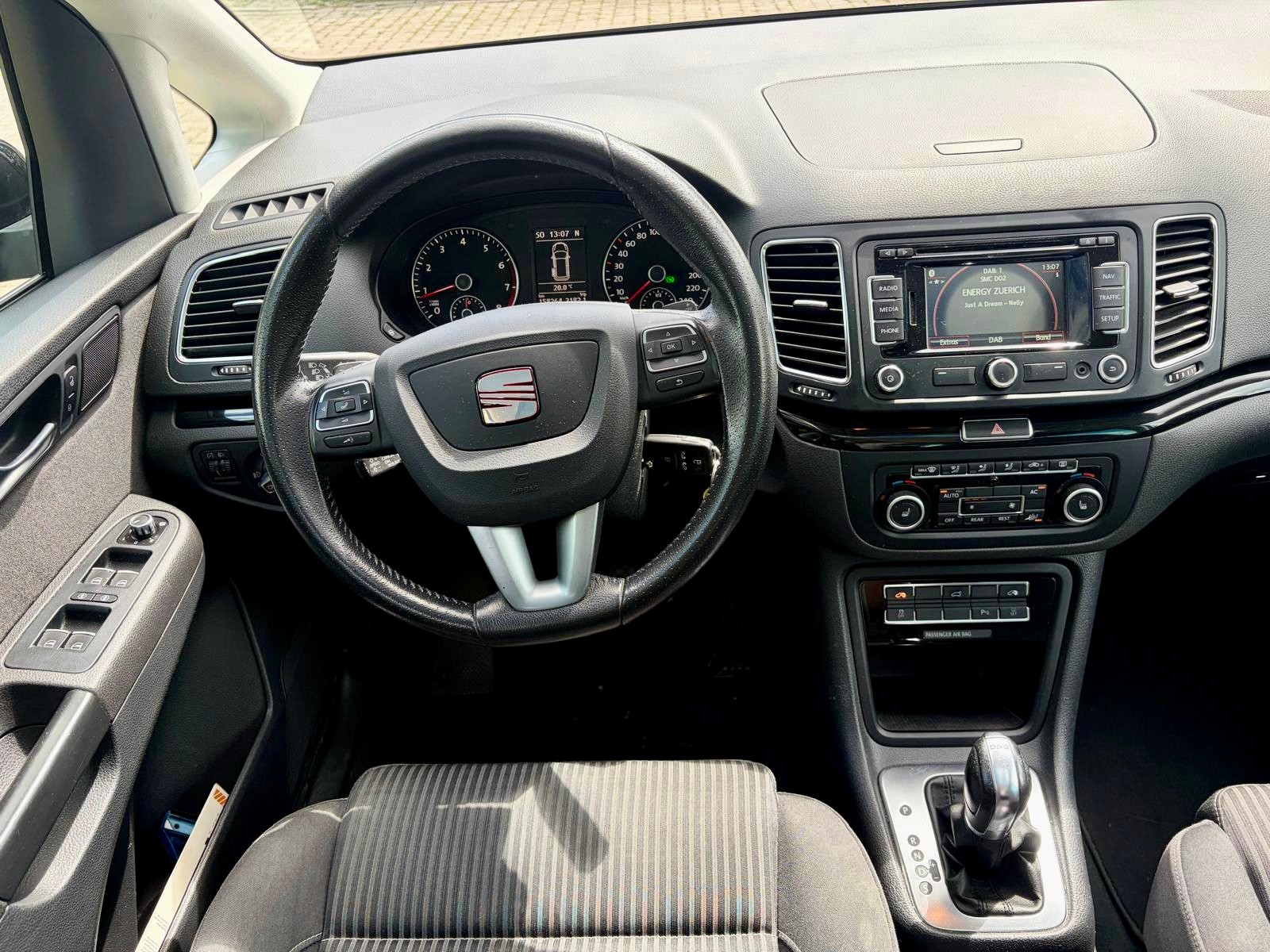SEAT 2.0 TSI Style DSG-image-2