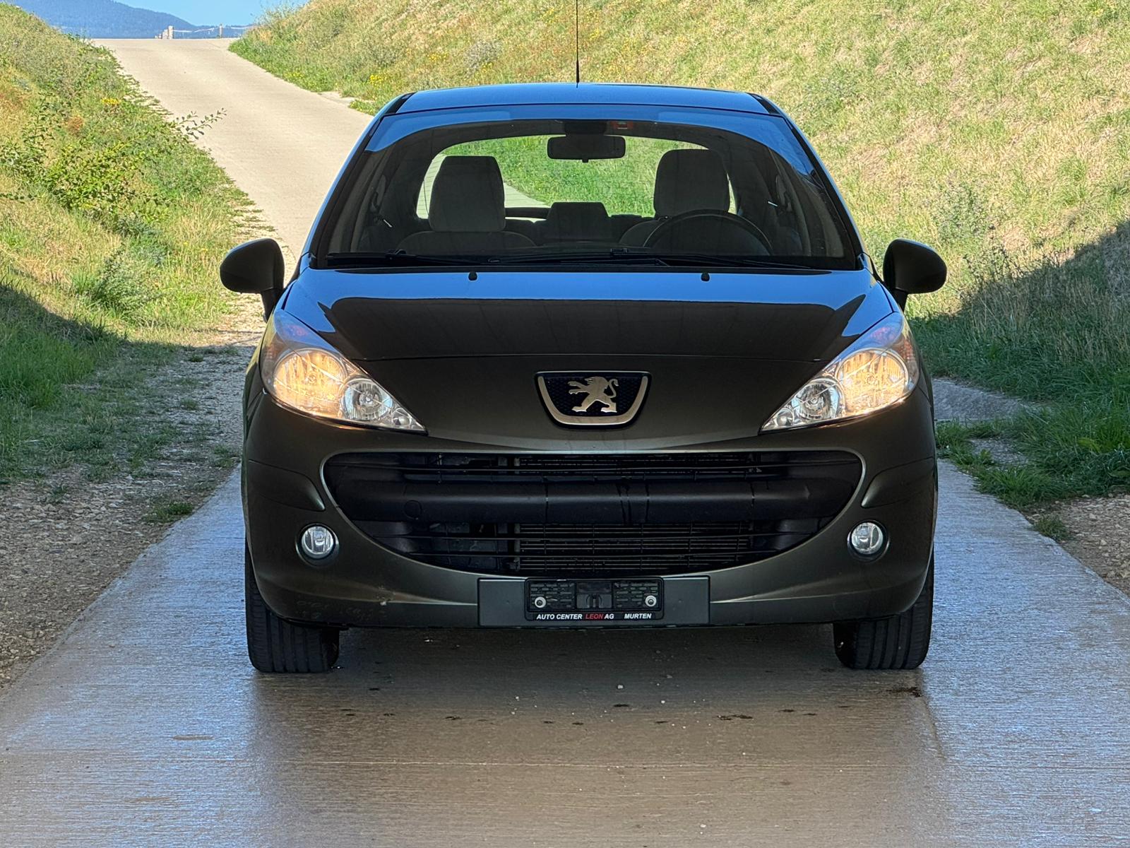 PEUGEOT 207 1.6 16V Sport Automatic-image-0