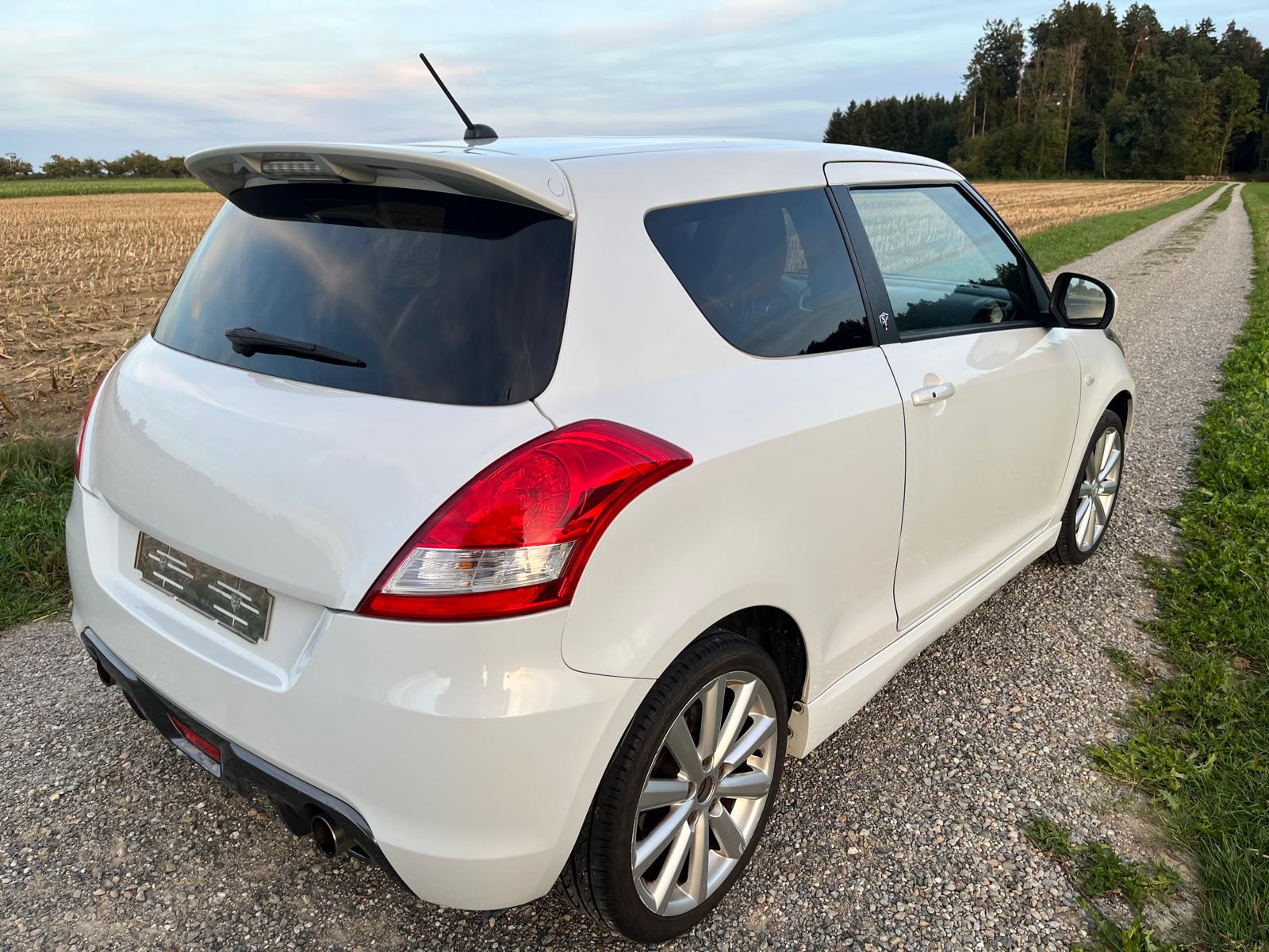 SUZUKI 1.6 16V Sport Sergio Cellano-image-1