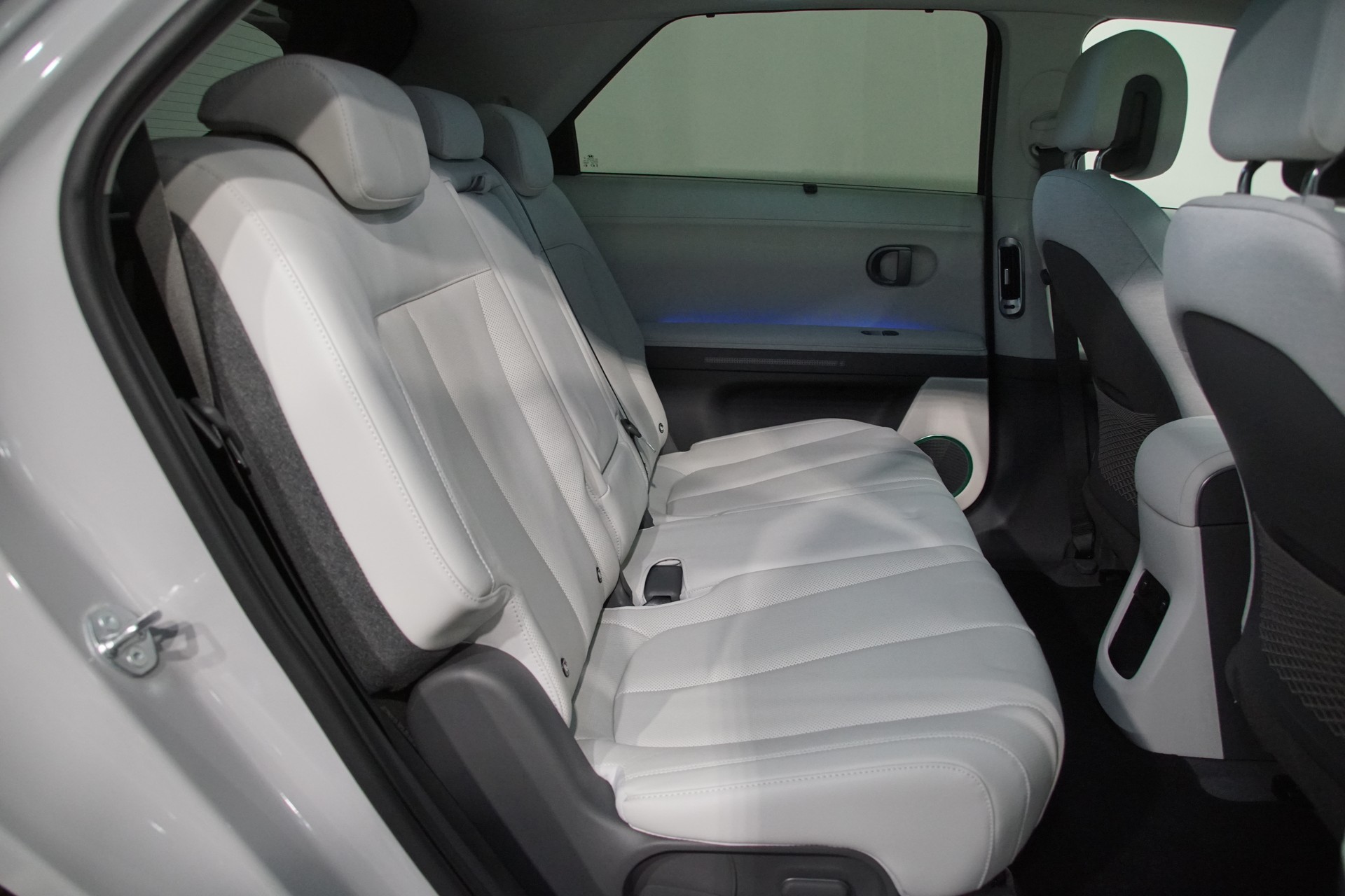 HYUNDAI Ioniq 5 Vertex 84kWh 4WD +swiss+ MY25-image-20