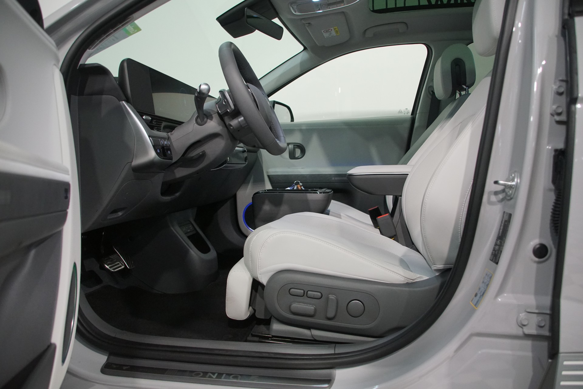 HYUNDAI Ioniq 5 Vertex 84kWh 4WD +swiss+ MY25-image-17