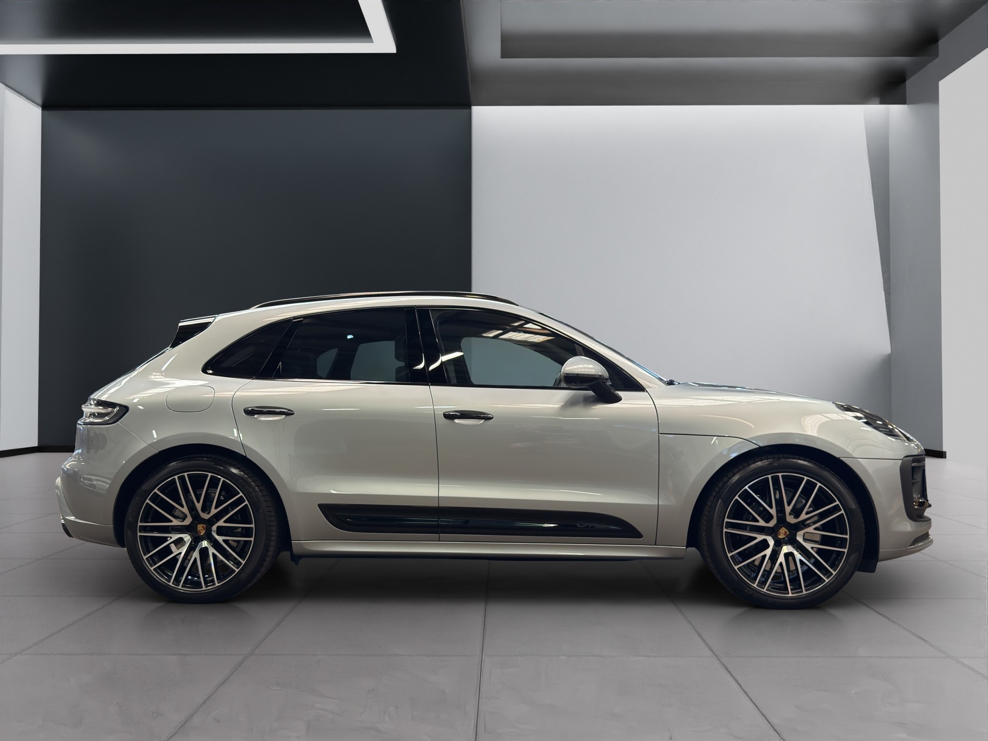 PORSCHE Macan GTS PDK-image-2