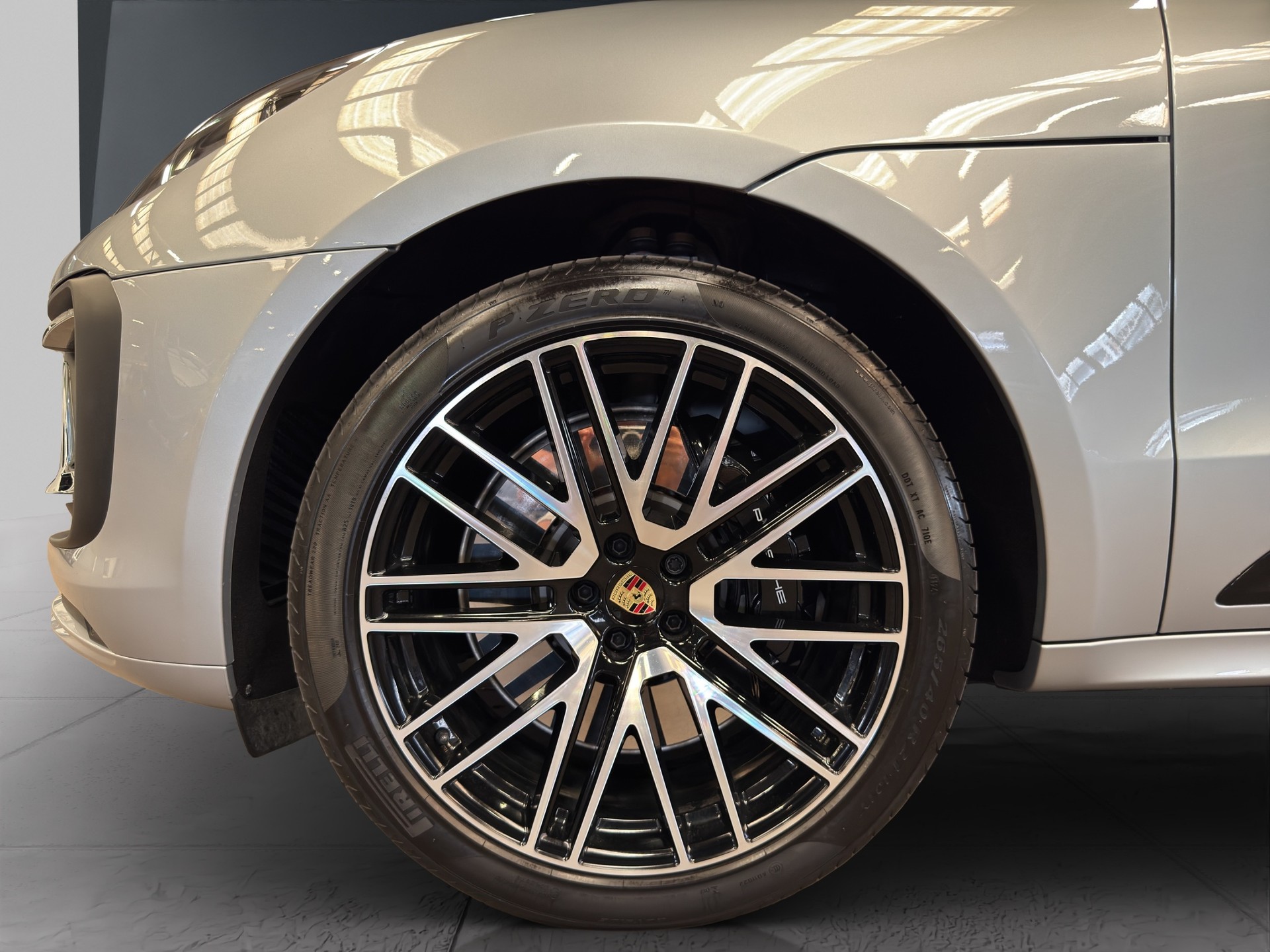 PORSCHE Macan GTS PDK-image-19