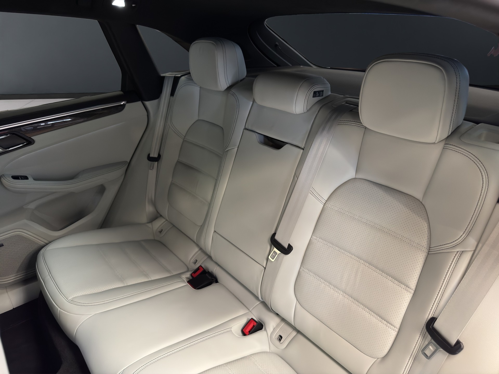 PORSCHE Macan GTS PDK-image-15
