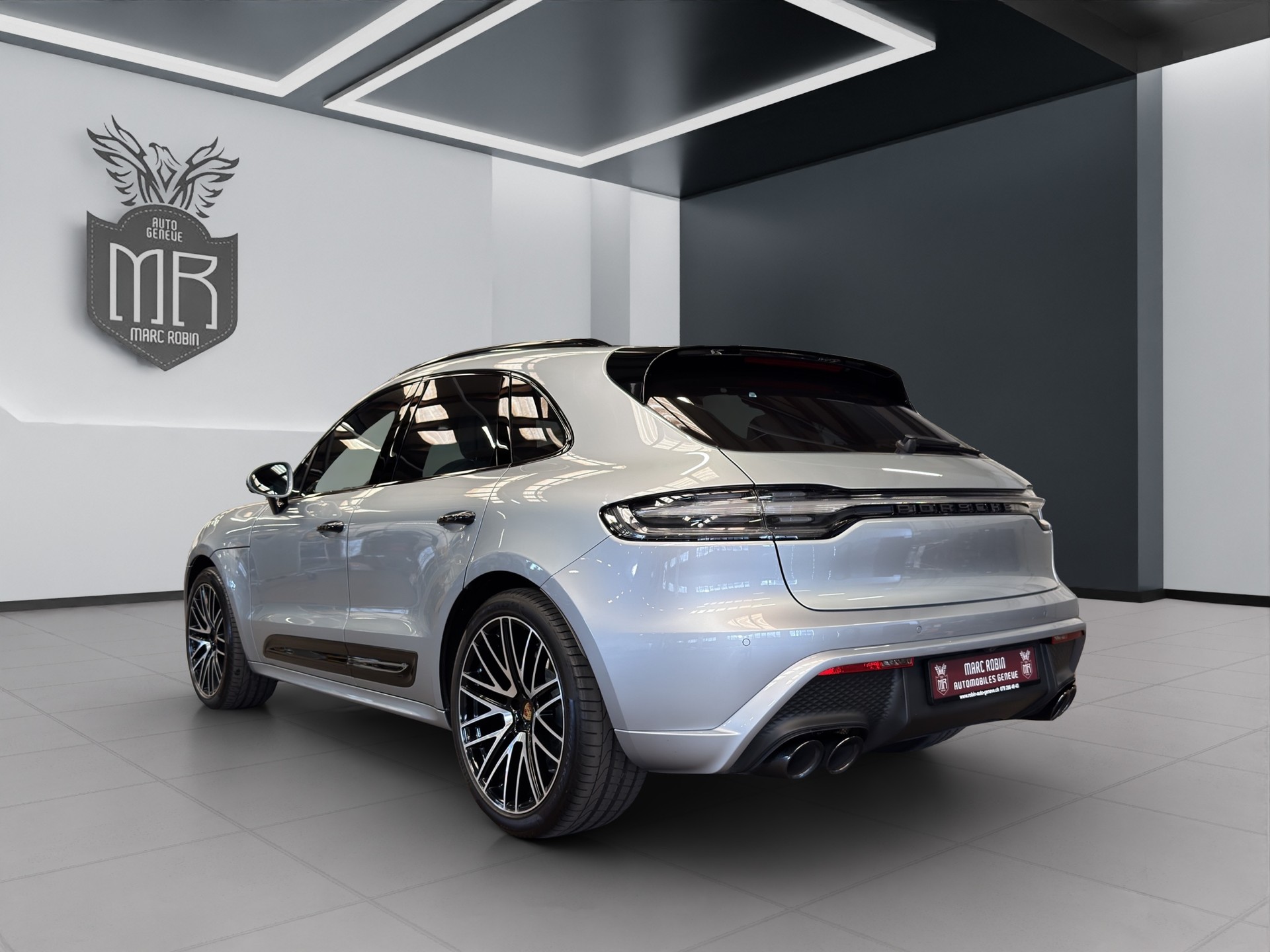 PORSCHE Macan GTS PDK-image-5