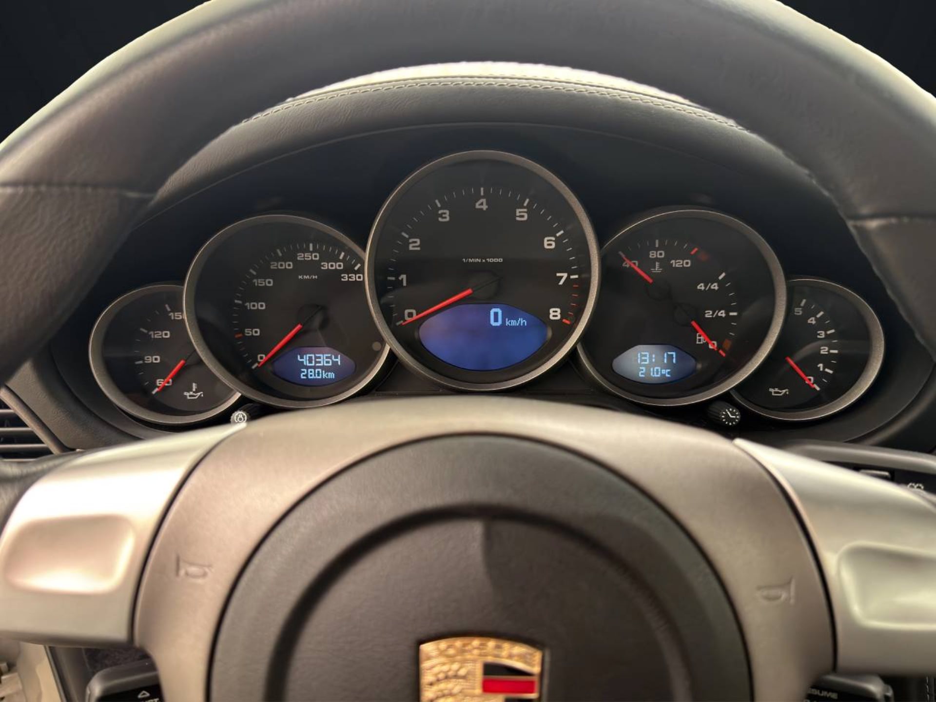 PORSCHE 911 Carrera-image-21