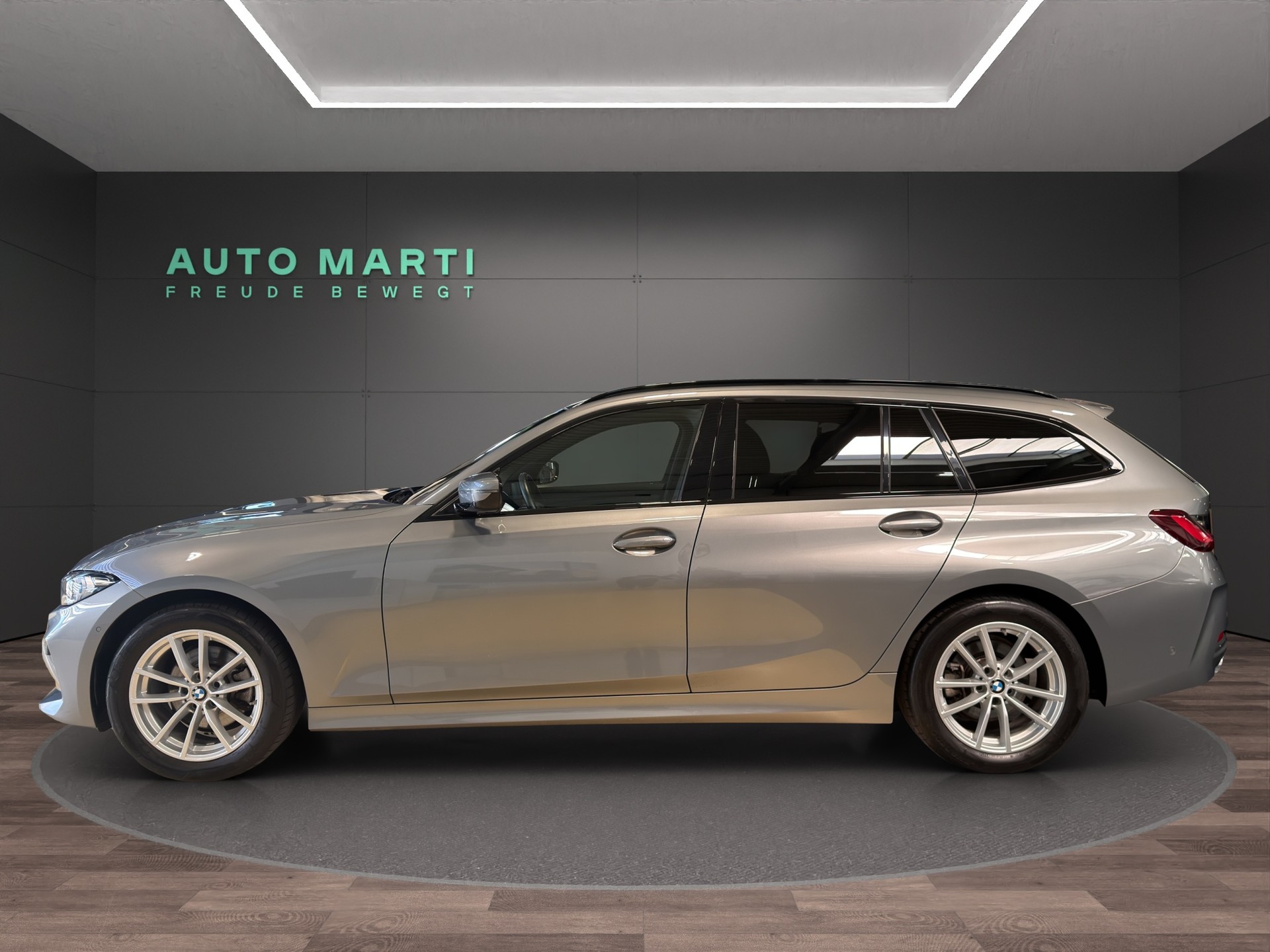 BMW 3er Reihe G21 Touring 320d xDrive-image-1