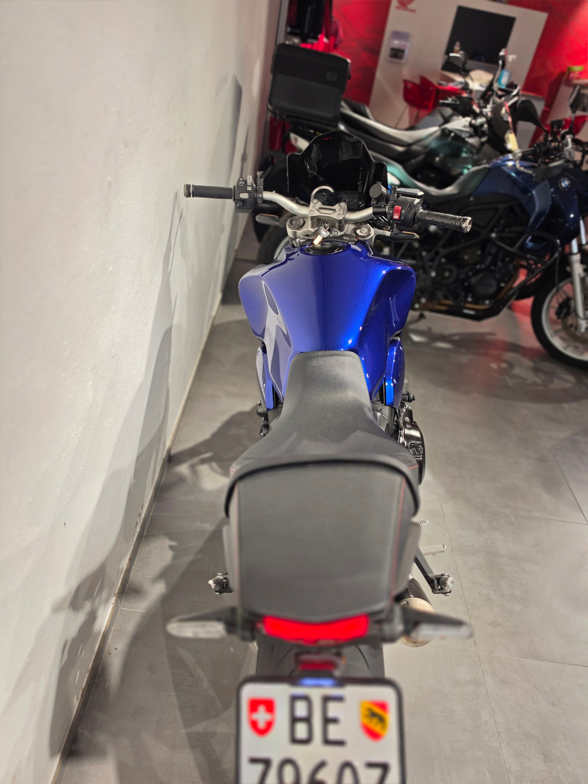 HONDA CB 1000 R ABS-image-10